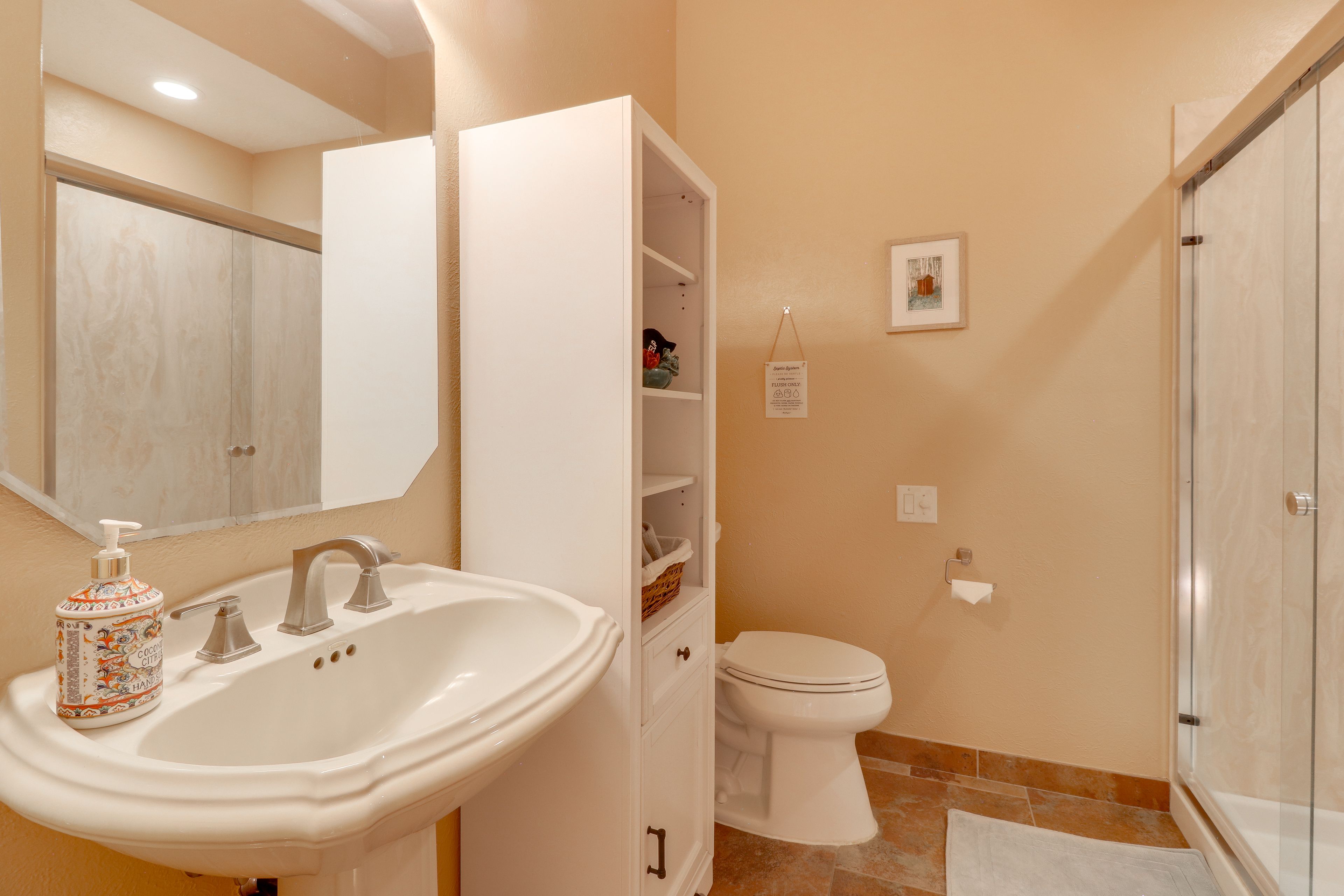 Full Bathroom | 1st Floor