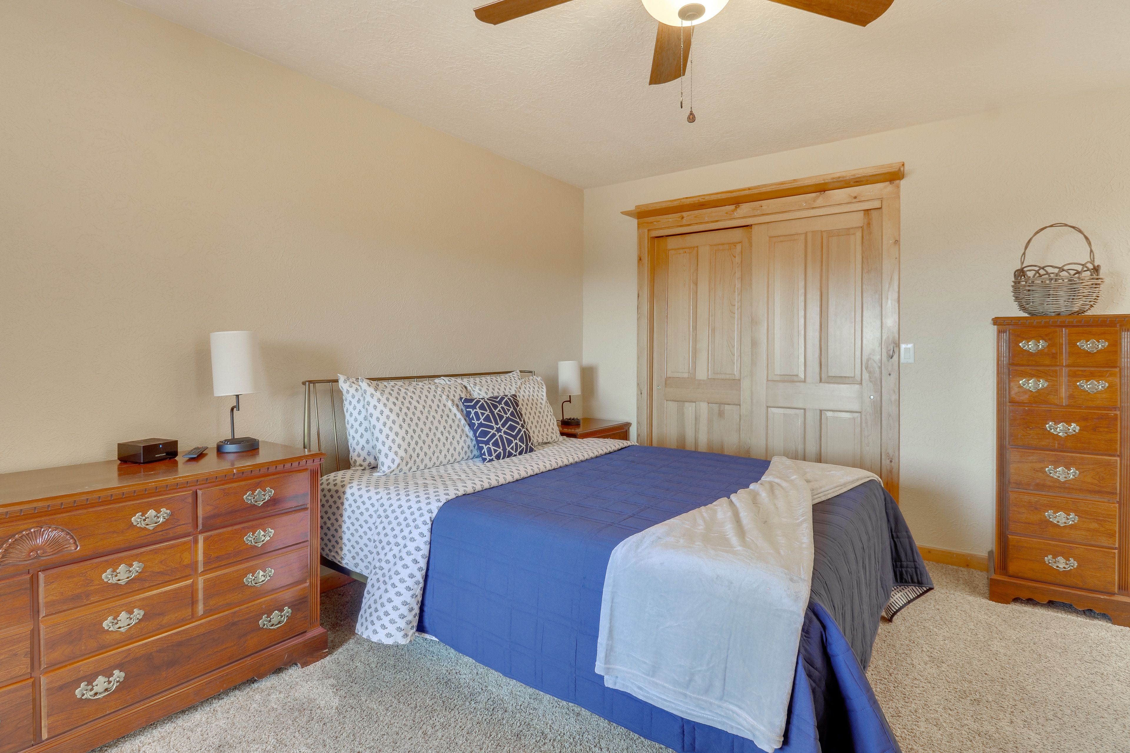 Bedroom 2 | Queen Bed | 2nd Floor