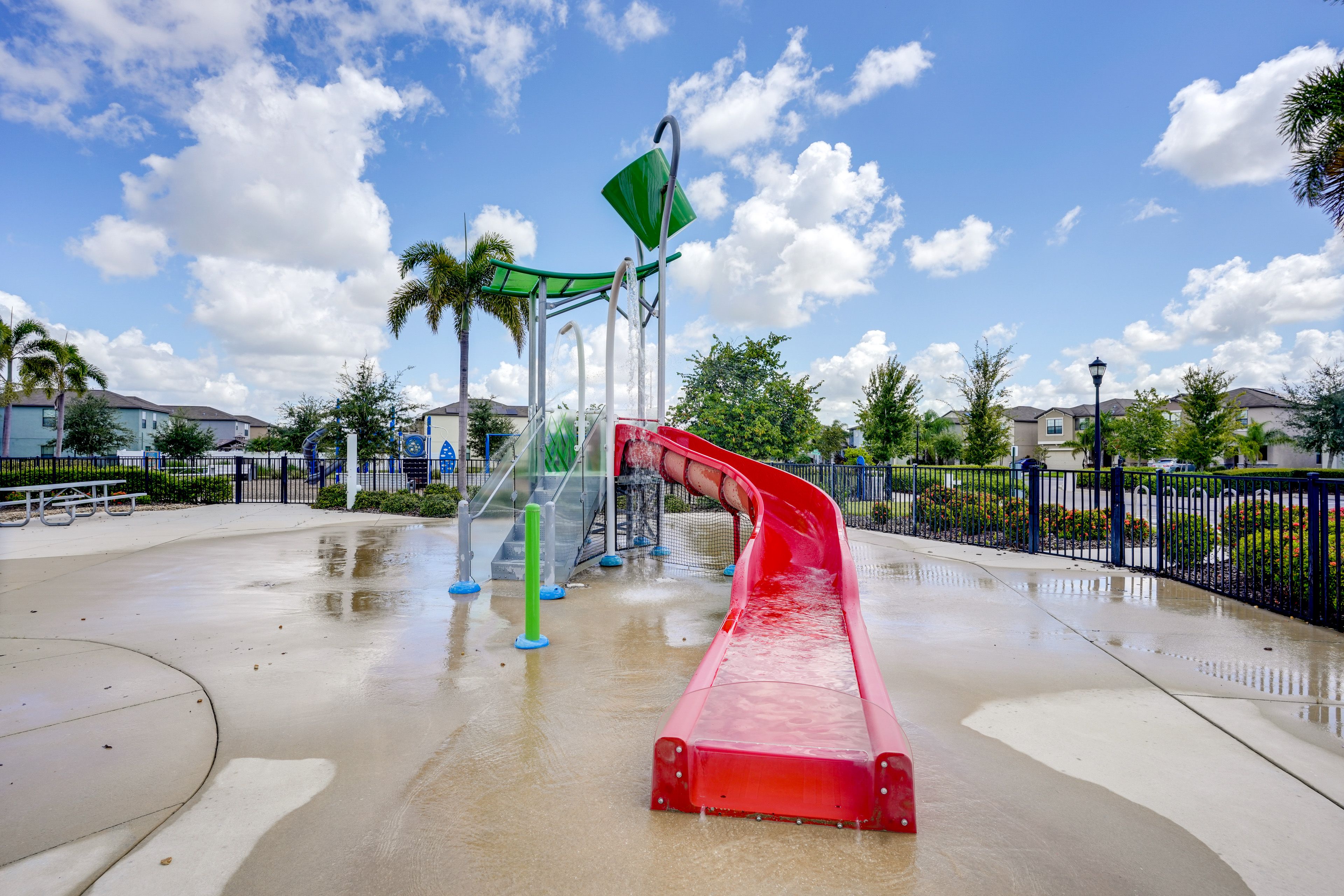 Touchstone Community Amenities | Pool & Kids Waterpark