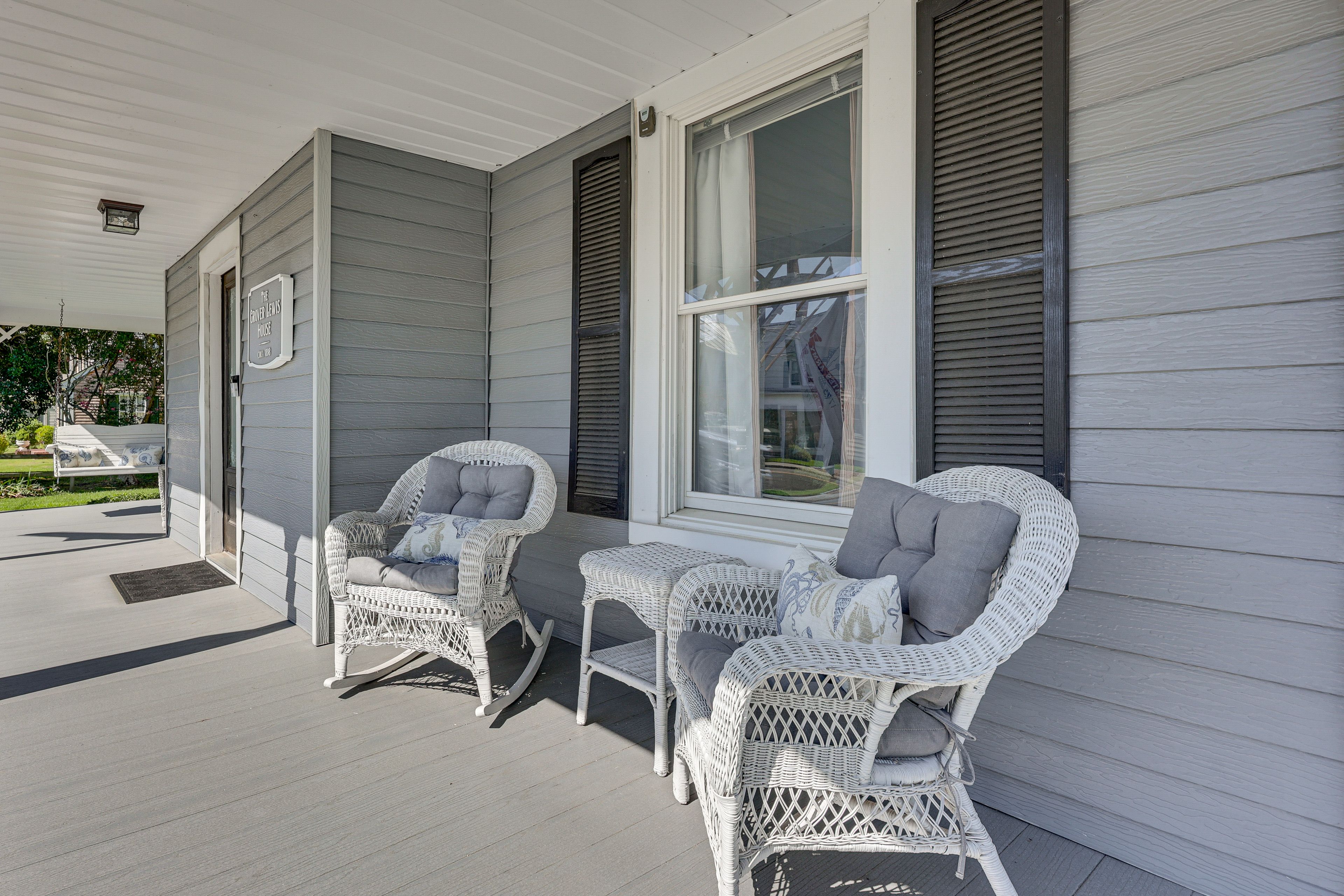 Covered Front Porch | Seating | Swing