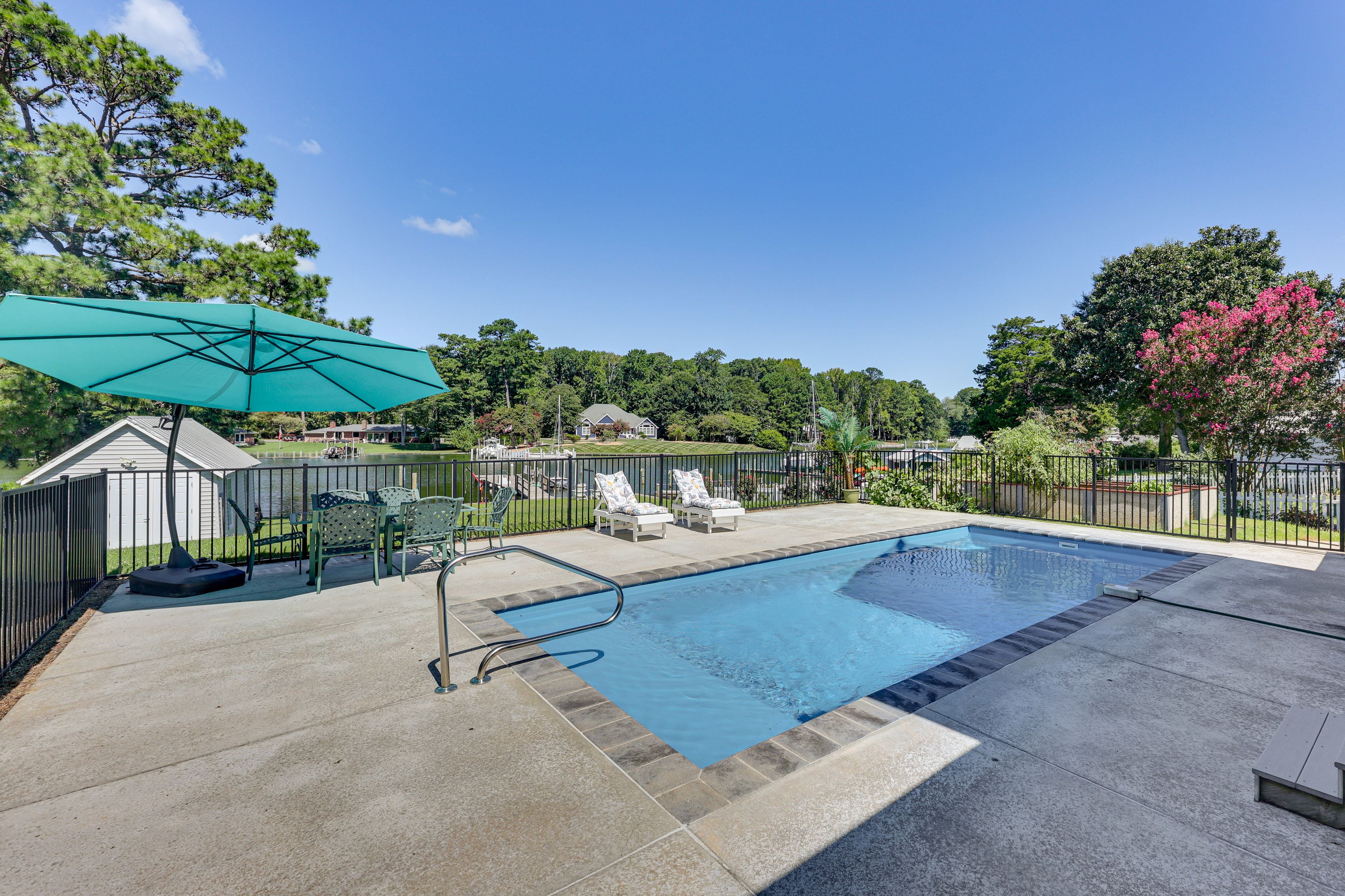 Reedville Vacation Rental | 5BR | 2.5BA | Stairs Required | 2,500 Sq Ft