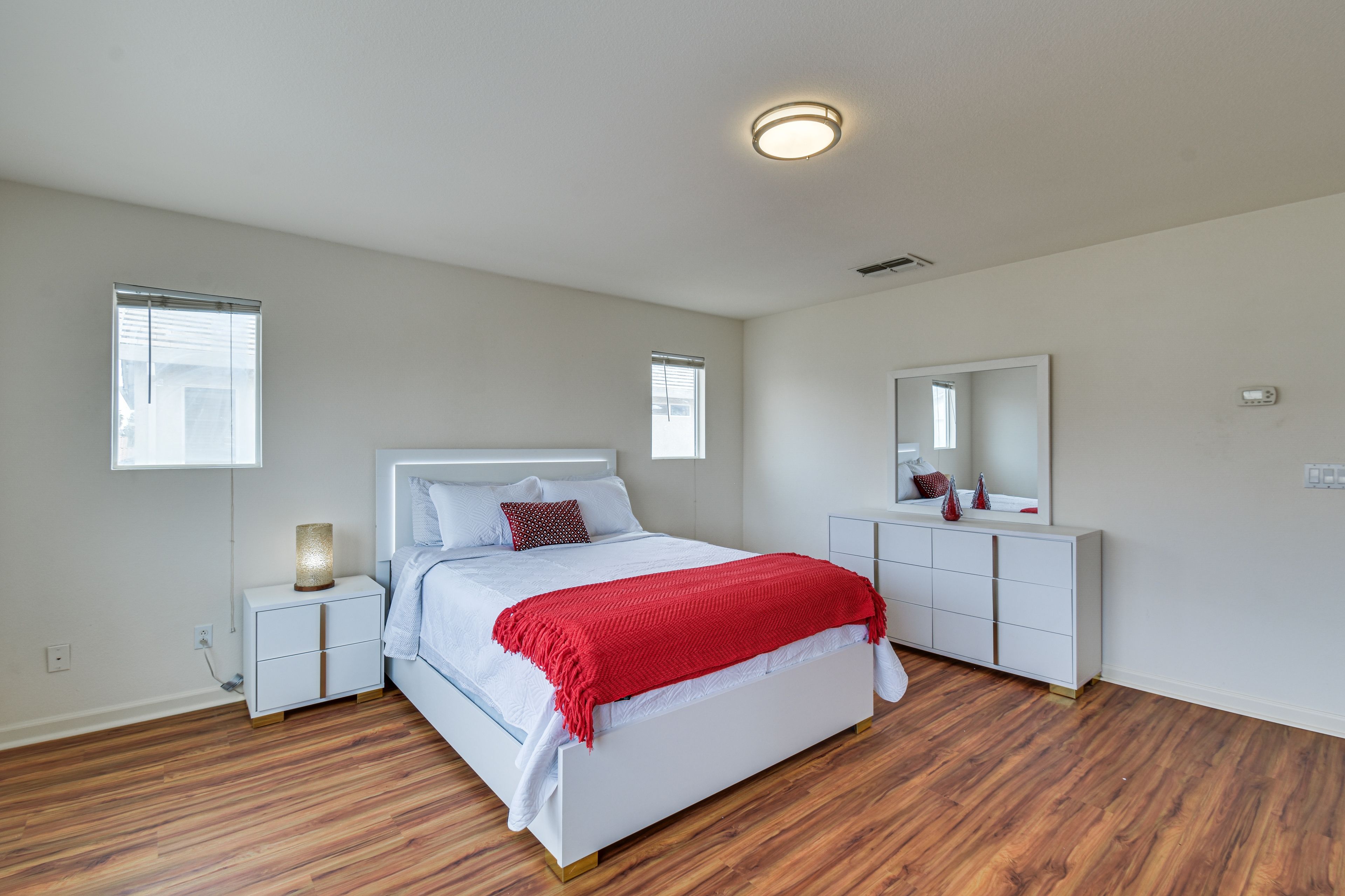 Bedroom 4 | 2nd Floor | Queen Bed