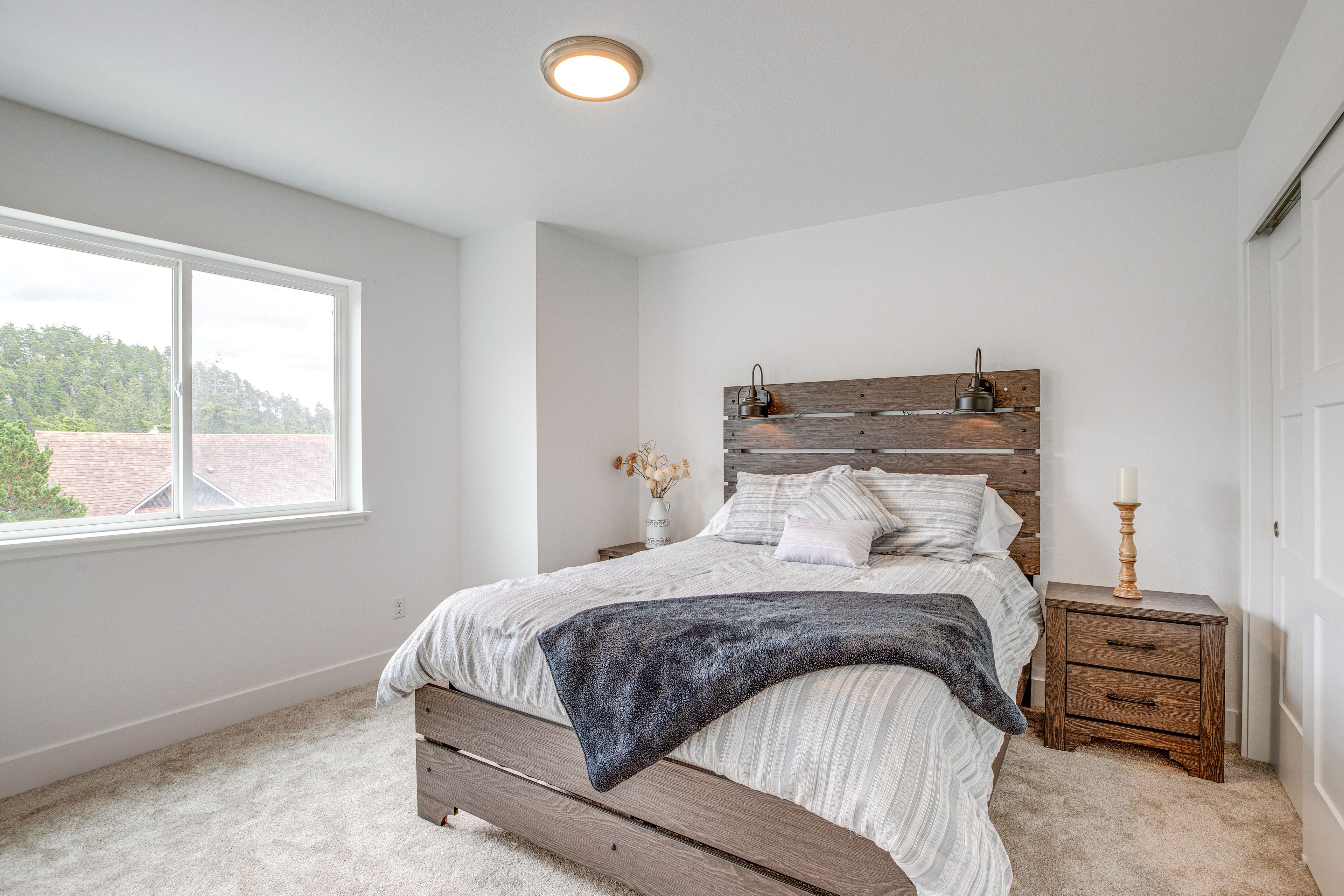 Bedroom 3 | 2nd Floor | Queen Bed