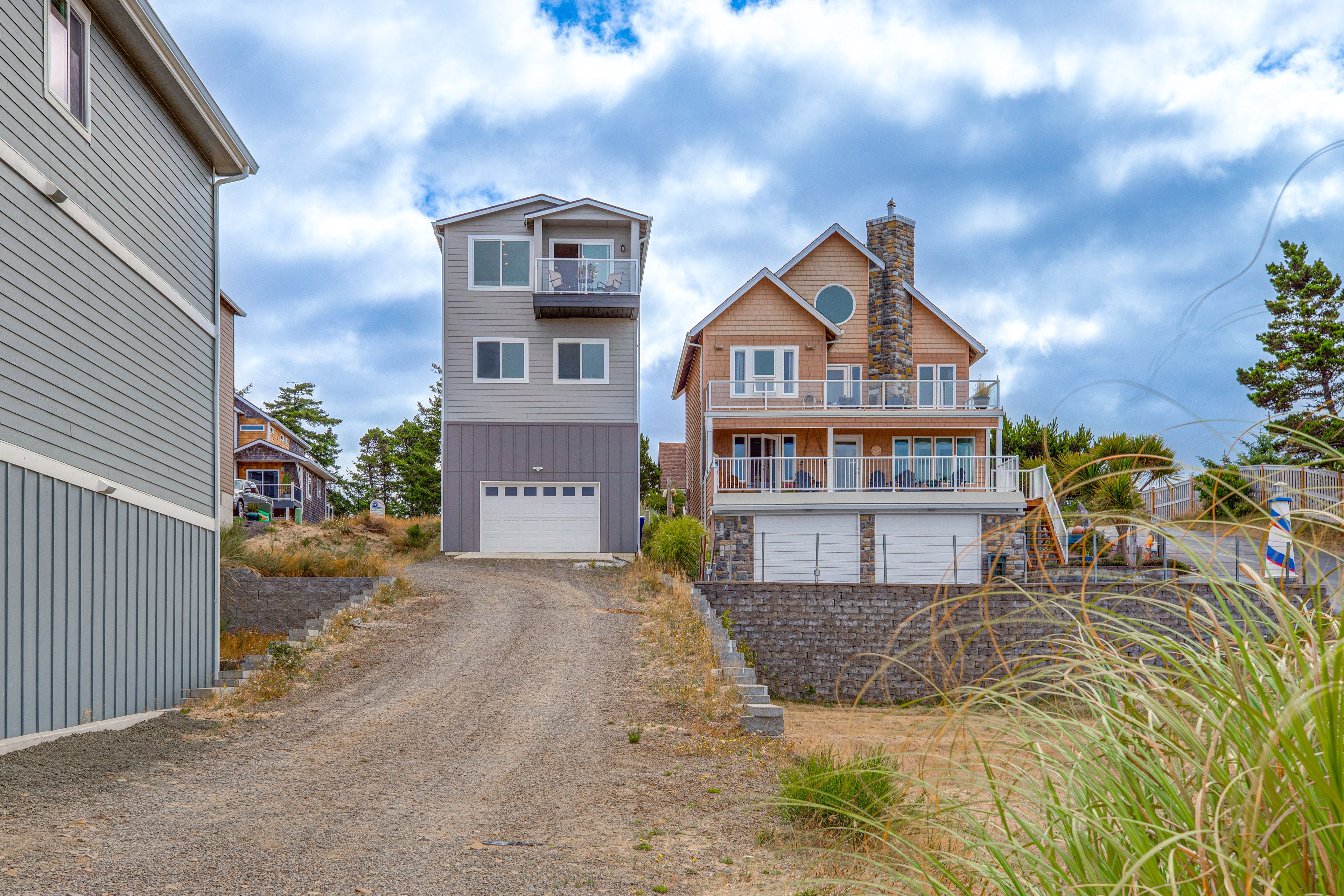 Parking | Driveway (2 Vehicles)