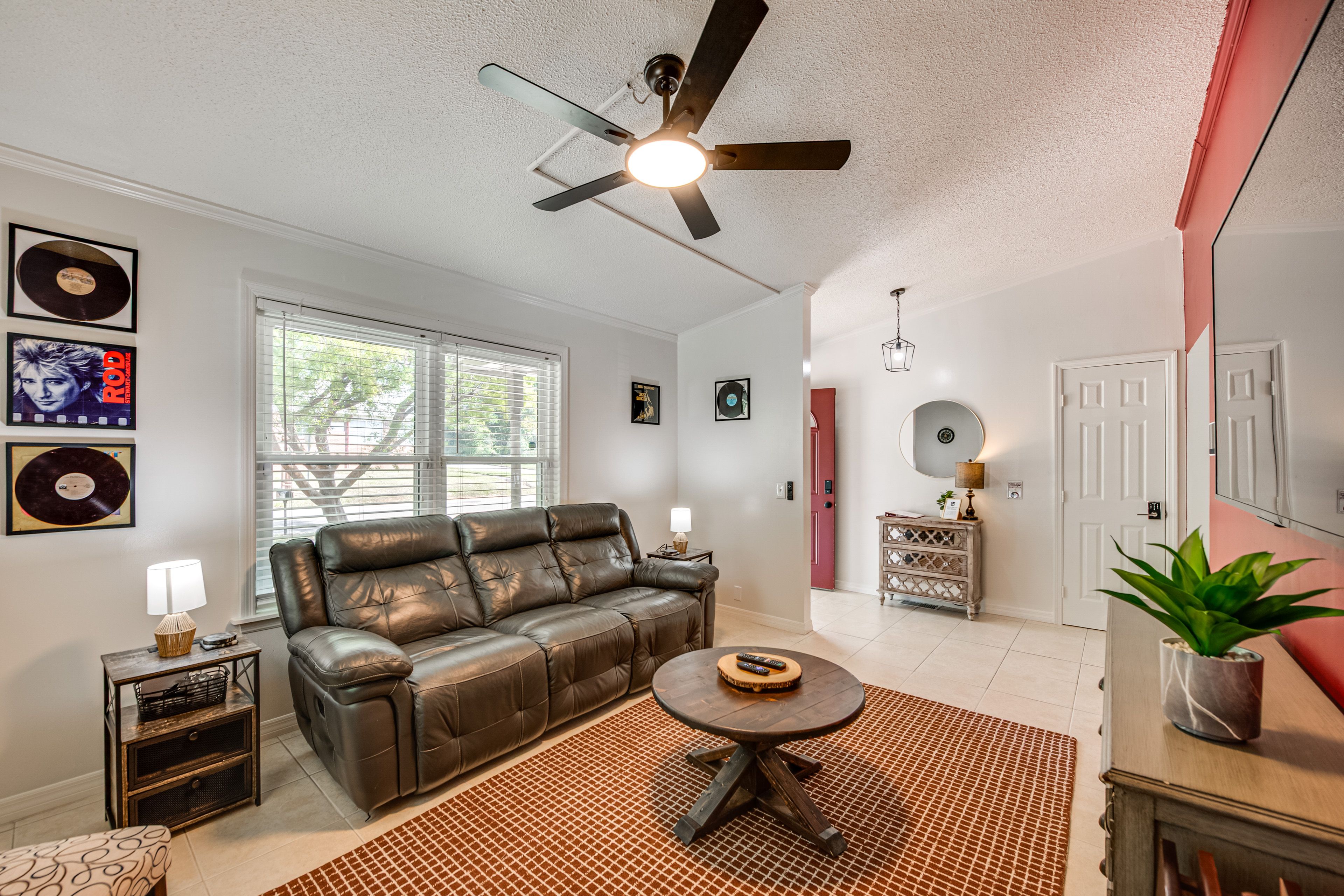 Living Room | Central A/C & Heating