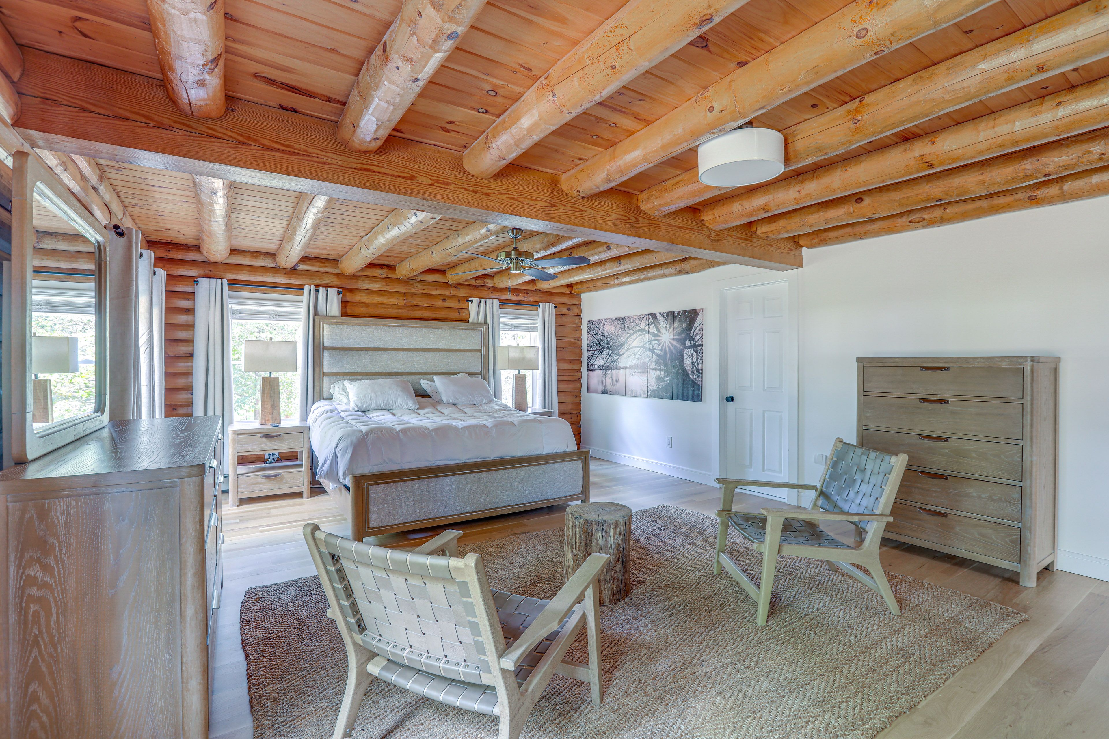 Bedroom 1 | Main Level | King Bed | Linens Provided