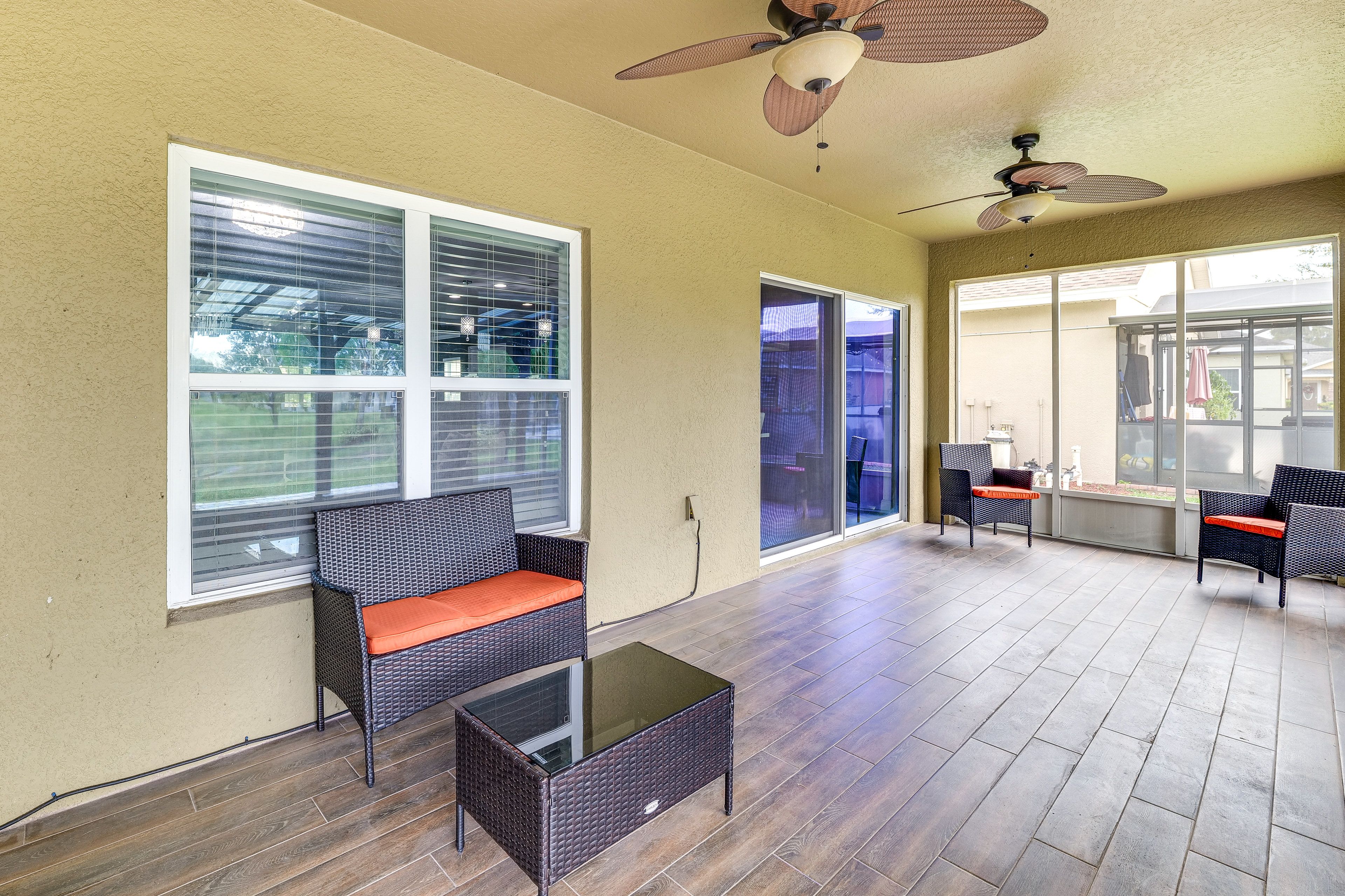 Lanai | Outdoor Seating