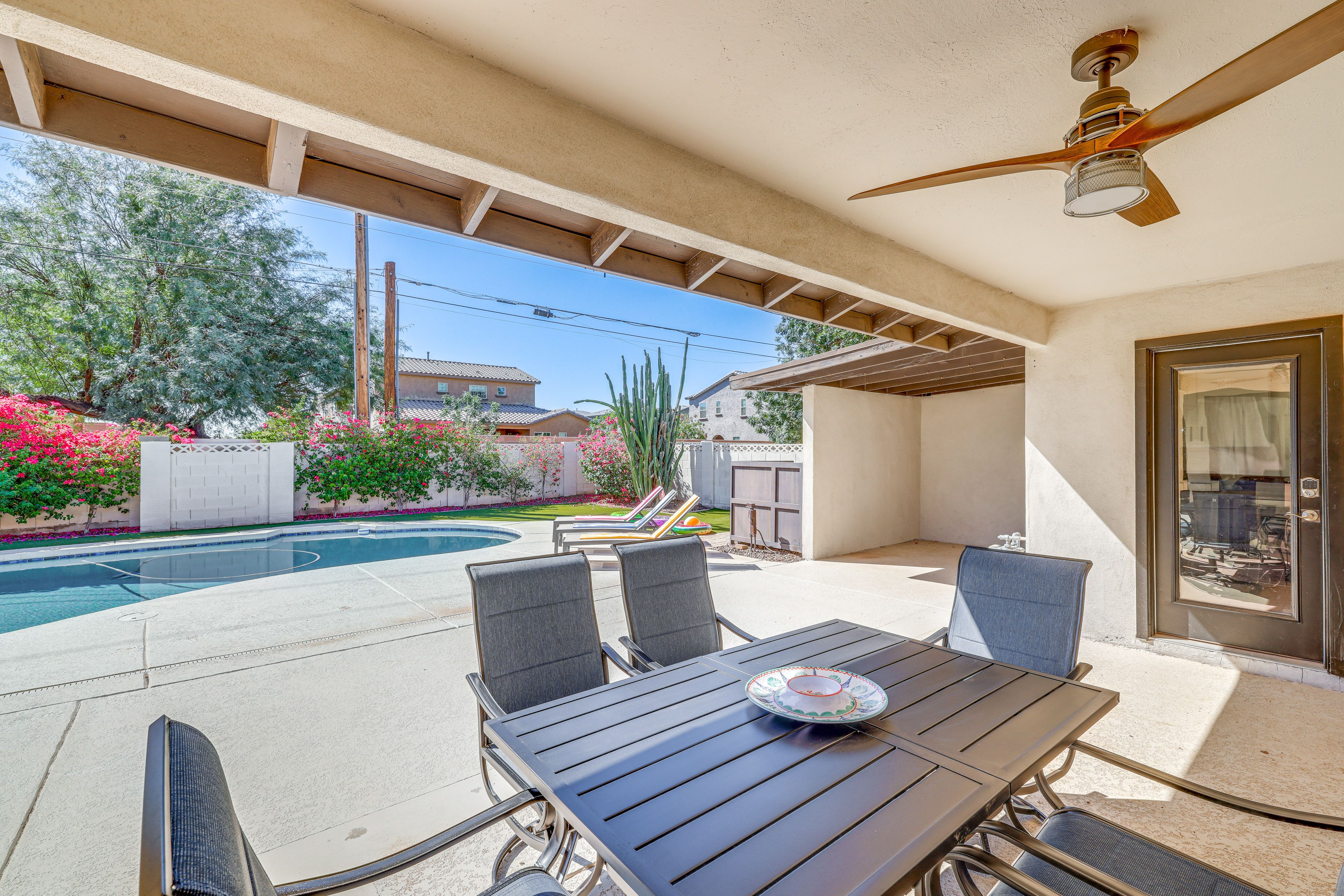 Covered Patio | Outdoor Dining Area