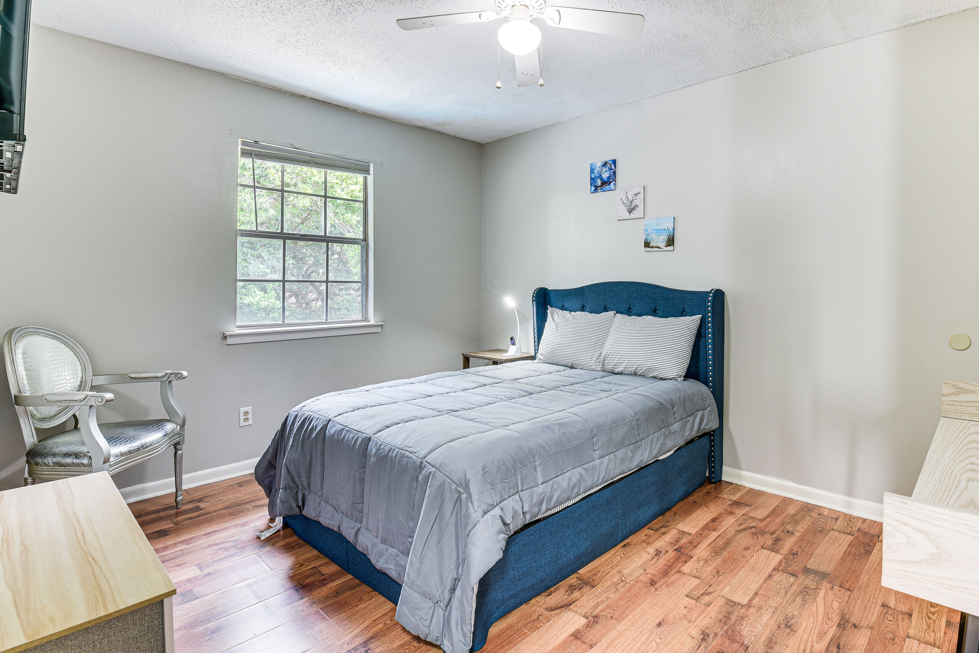 Bedroom 3 | Full Bed | 2nd Floor | Desk