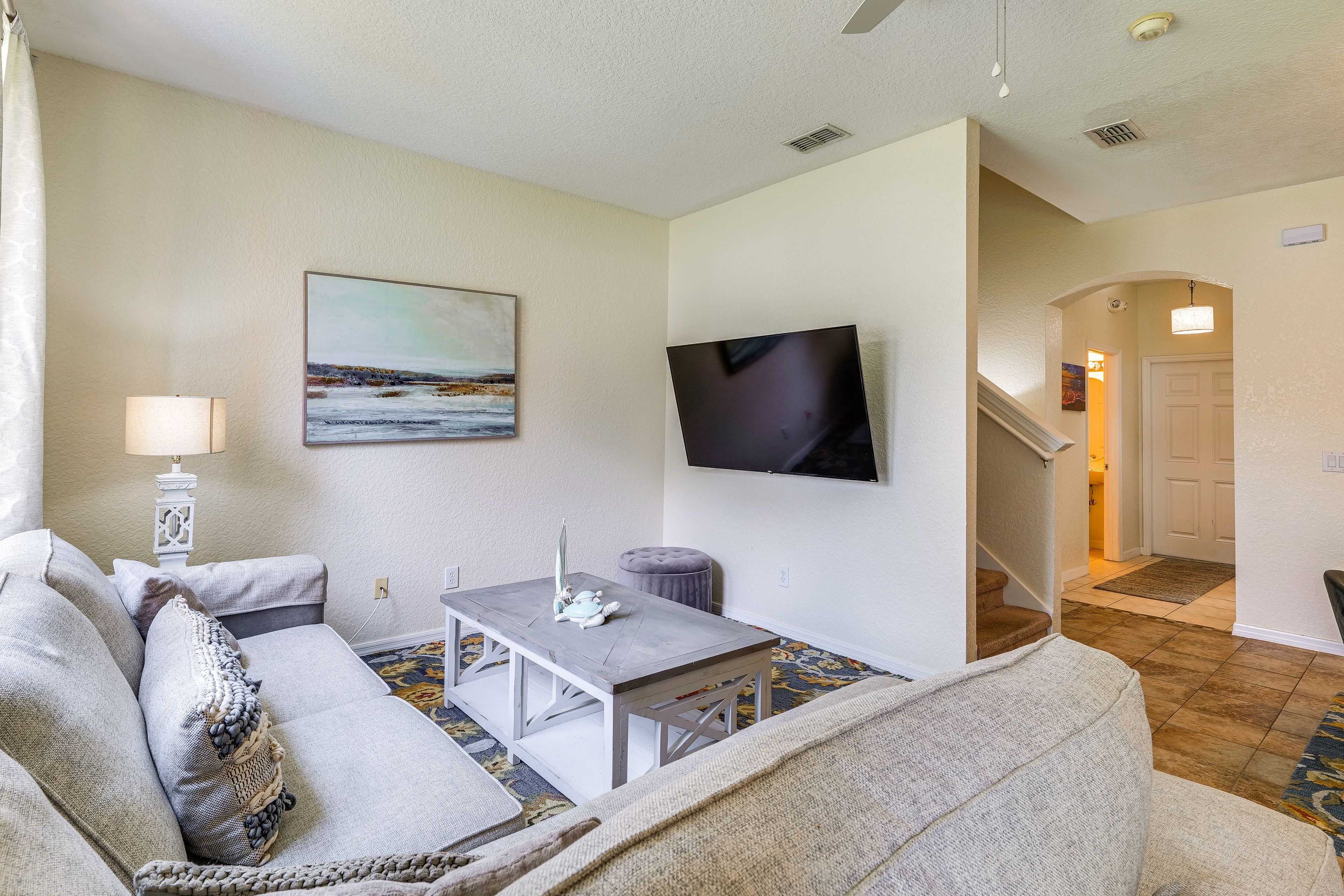 Living Room | Smart TV
