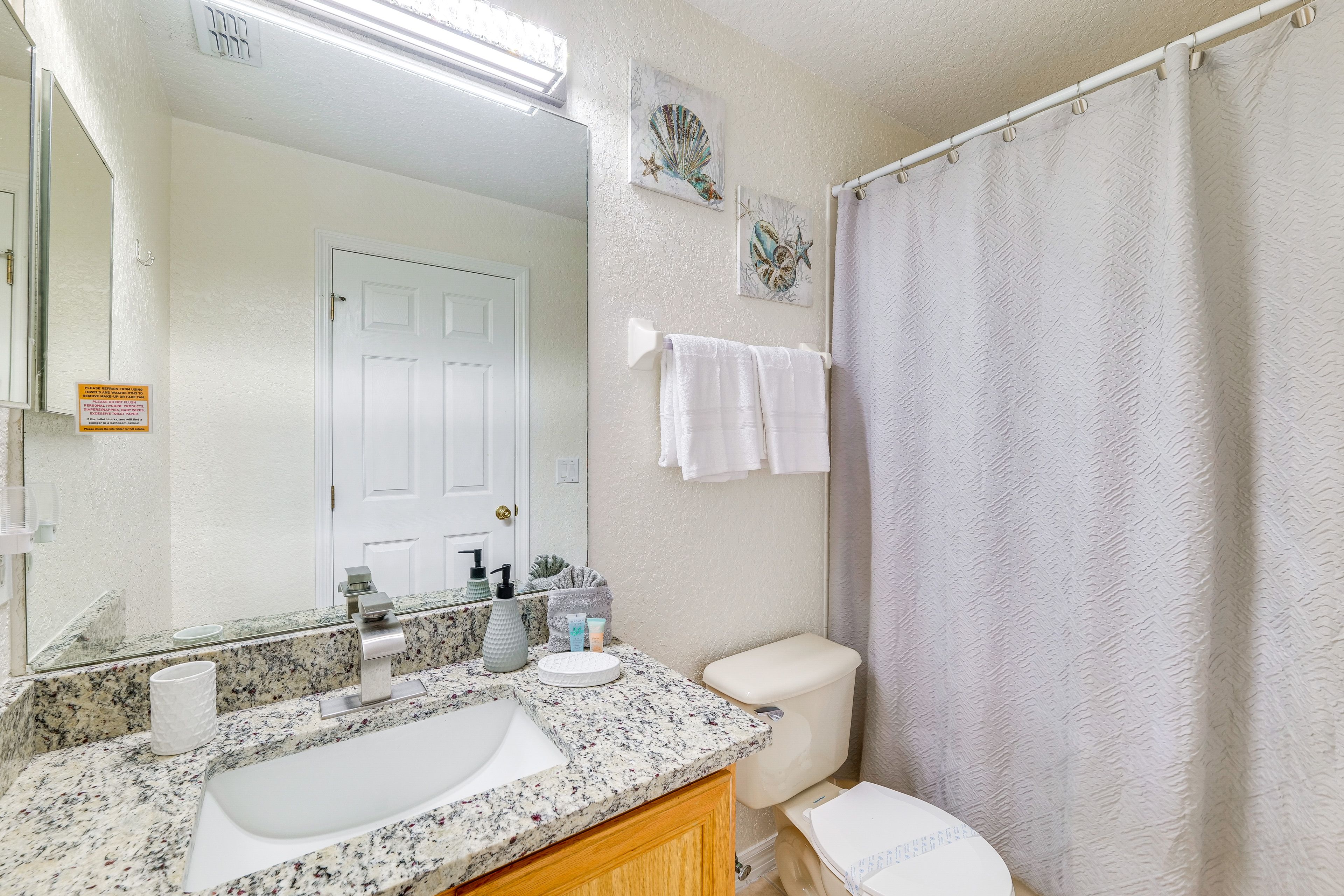 Full Bath | 2nd Floor