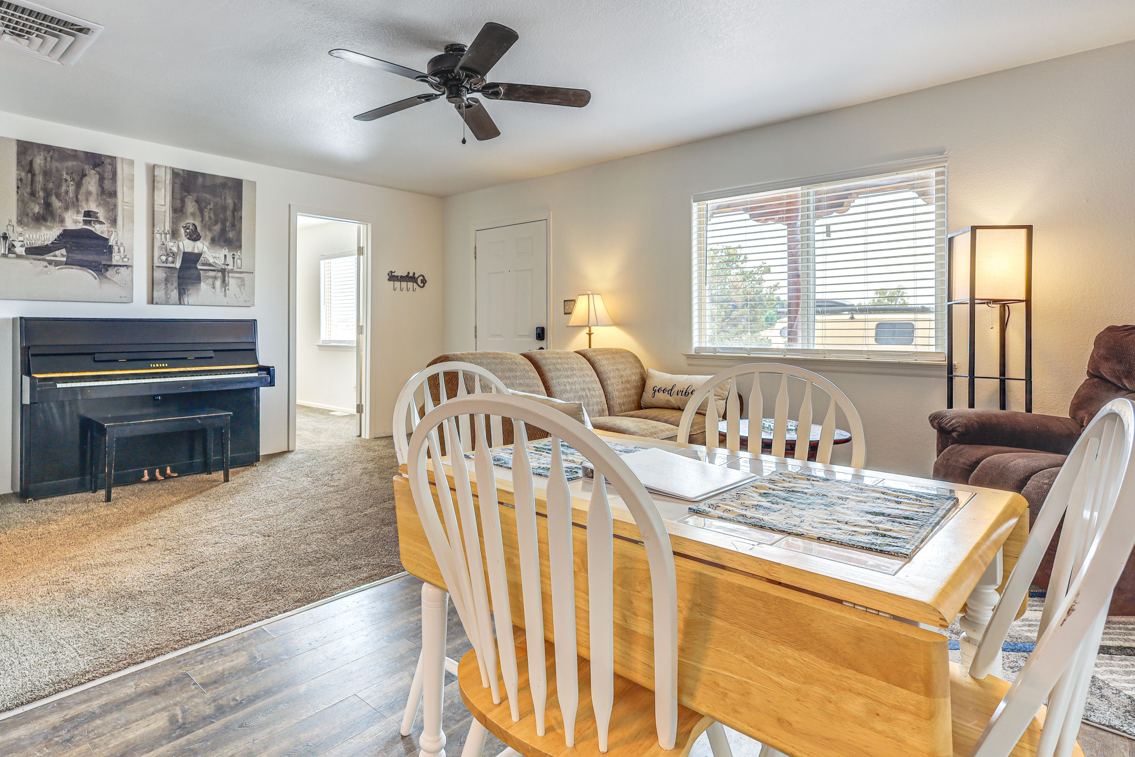 Dining Area | Dishware & Flatware Provided