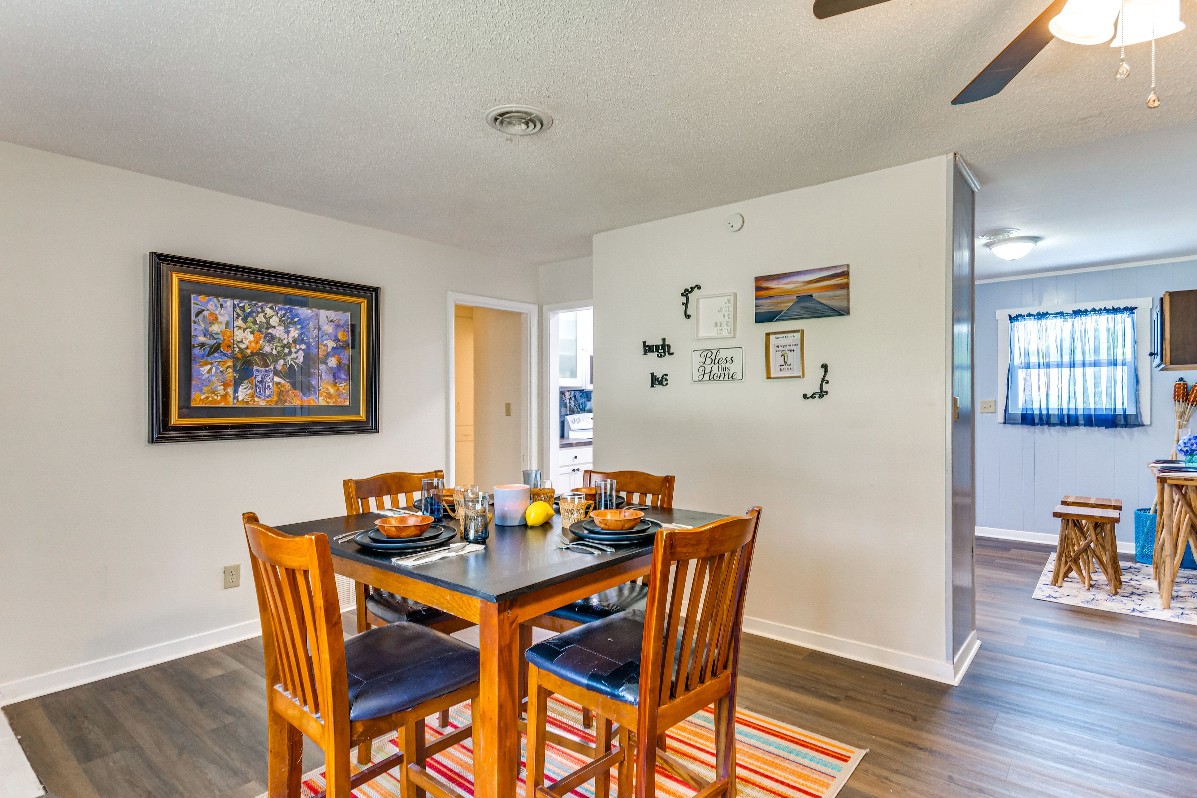 Dining Area | Dining Table | Dishware/Flatware