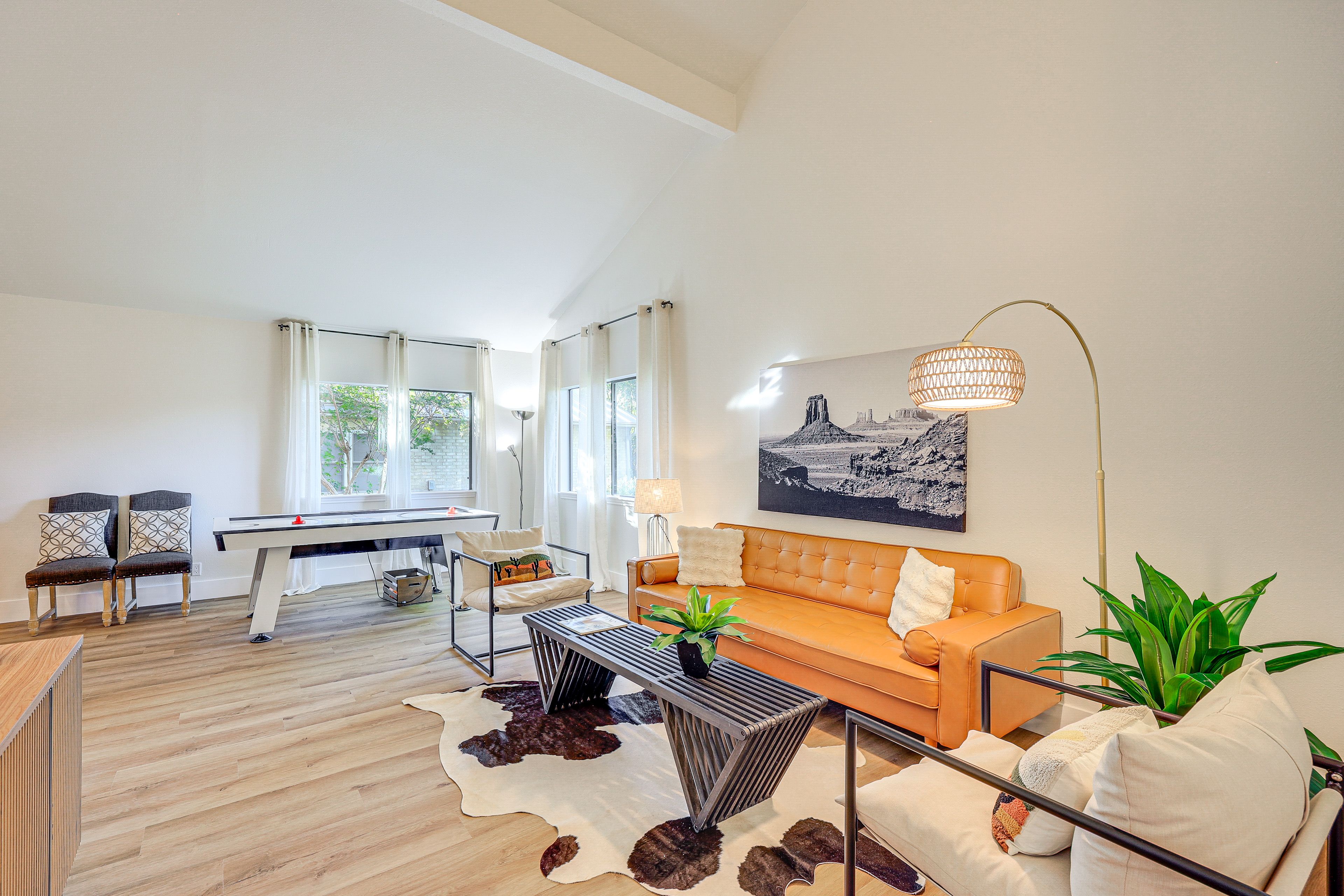 Sitting Room | 1st Floor