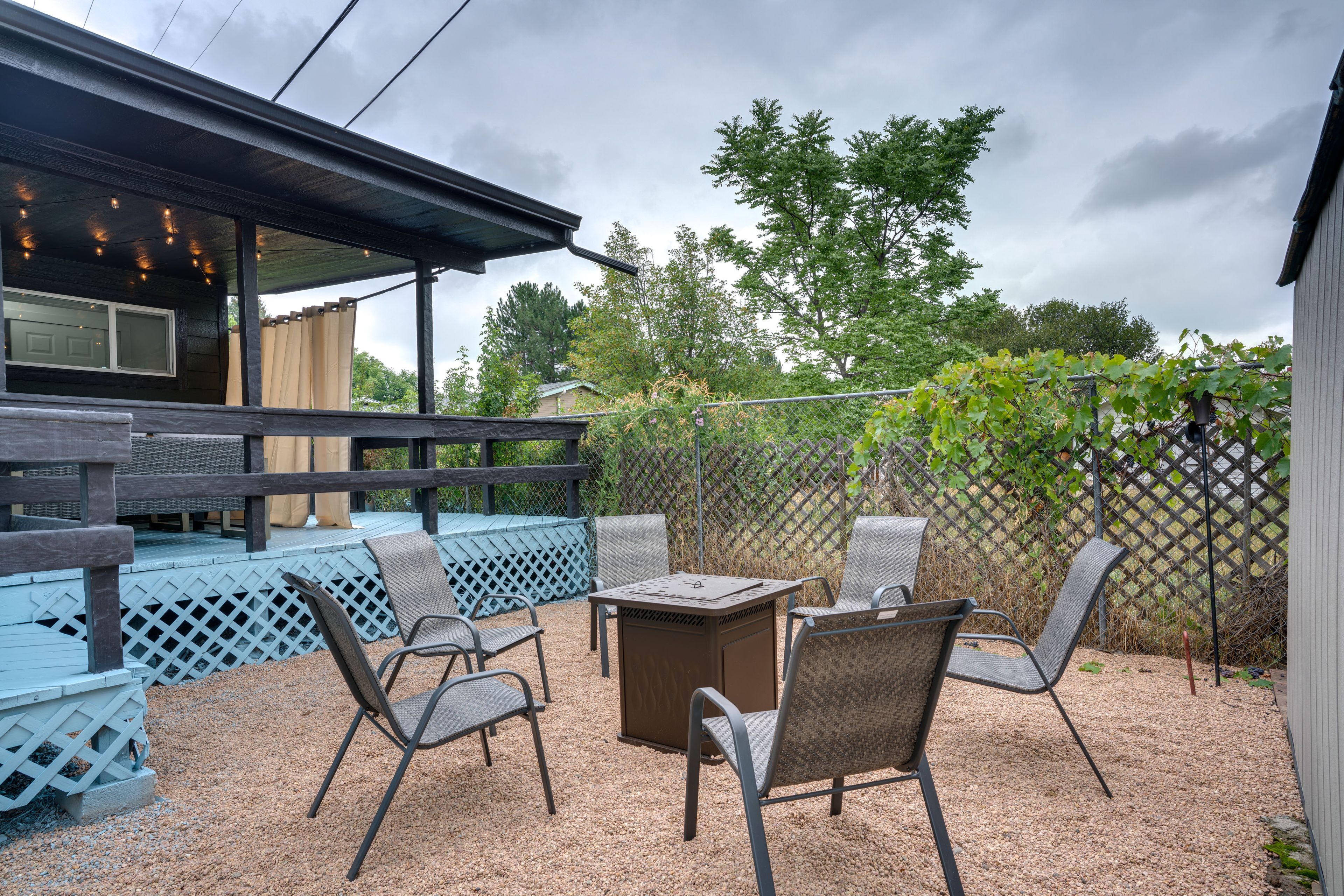 Private Yard | Gas Fire Pit
