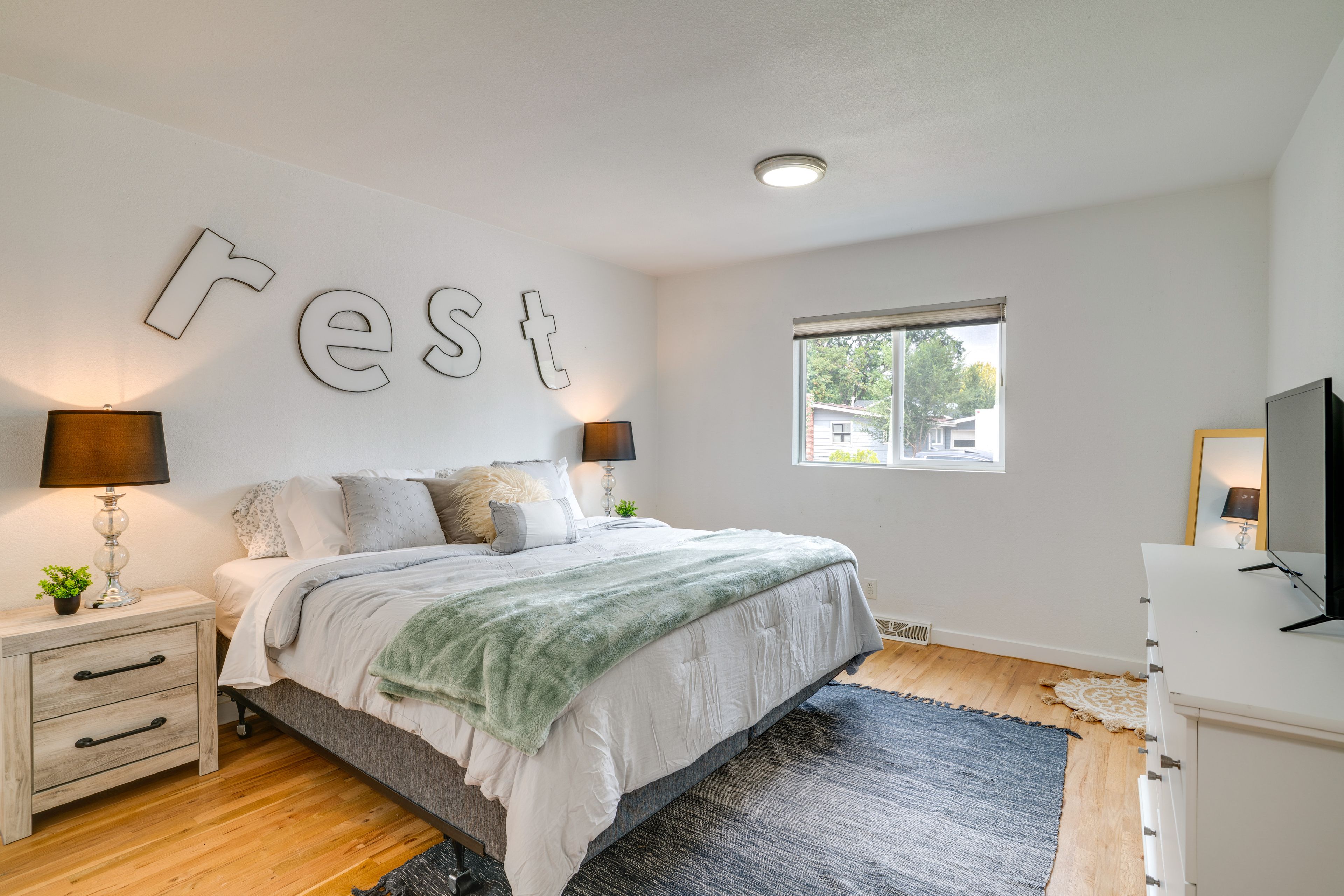 Bedroom 1 | King Bed | Main Level
