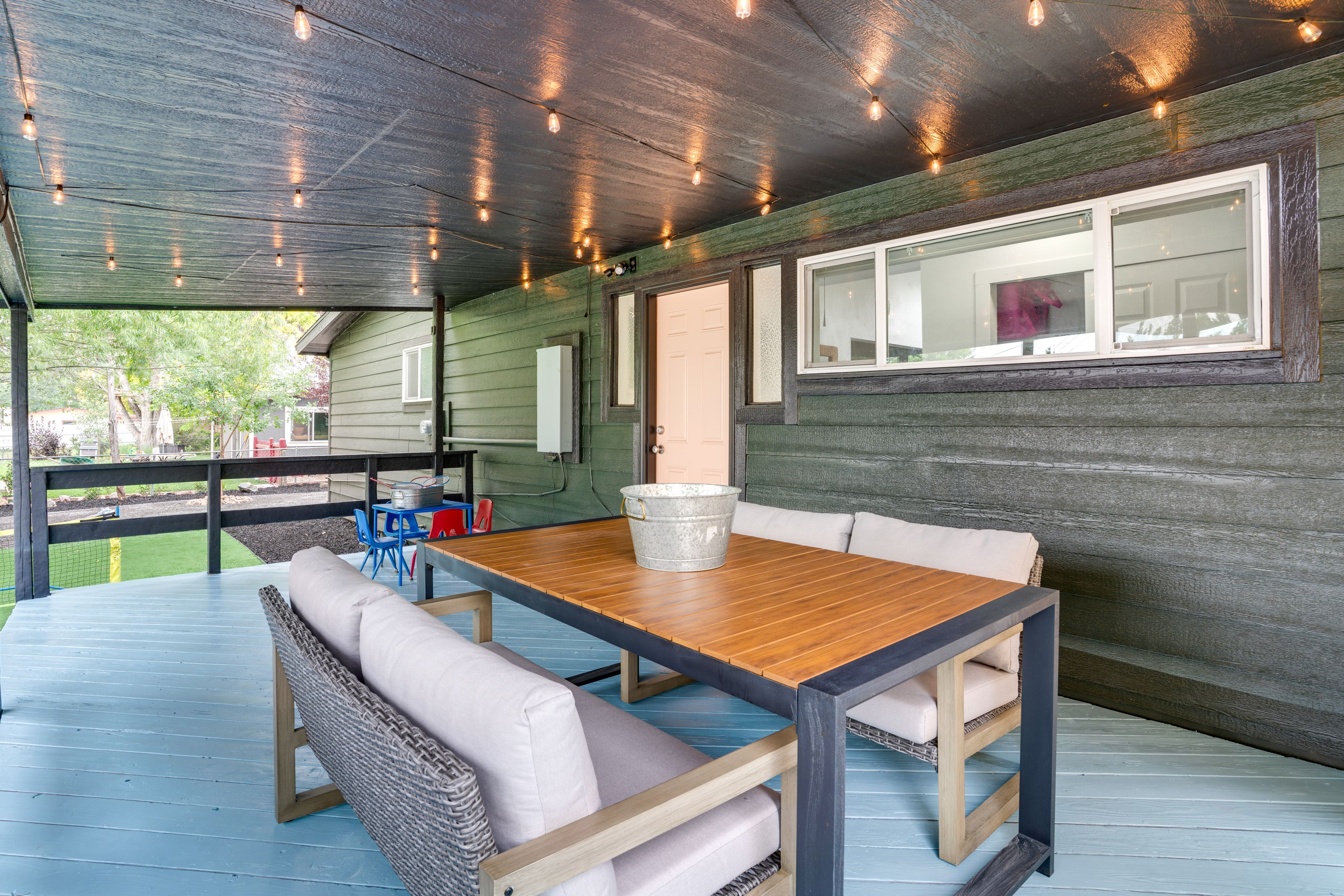 Covered Porch | Outdoor Dining | Kids' Dining Table