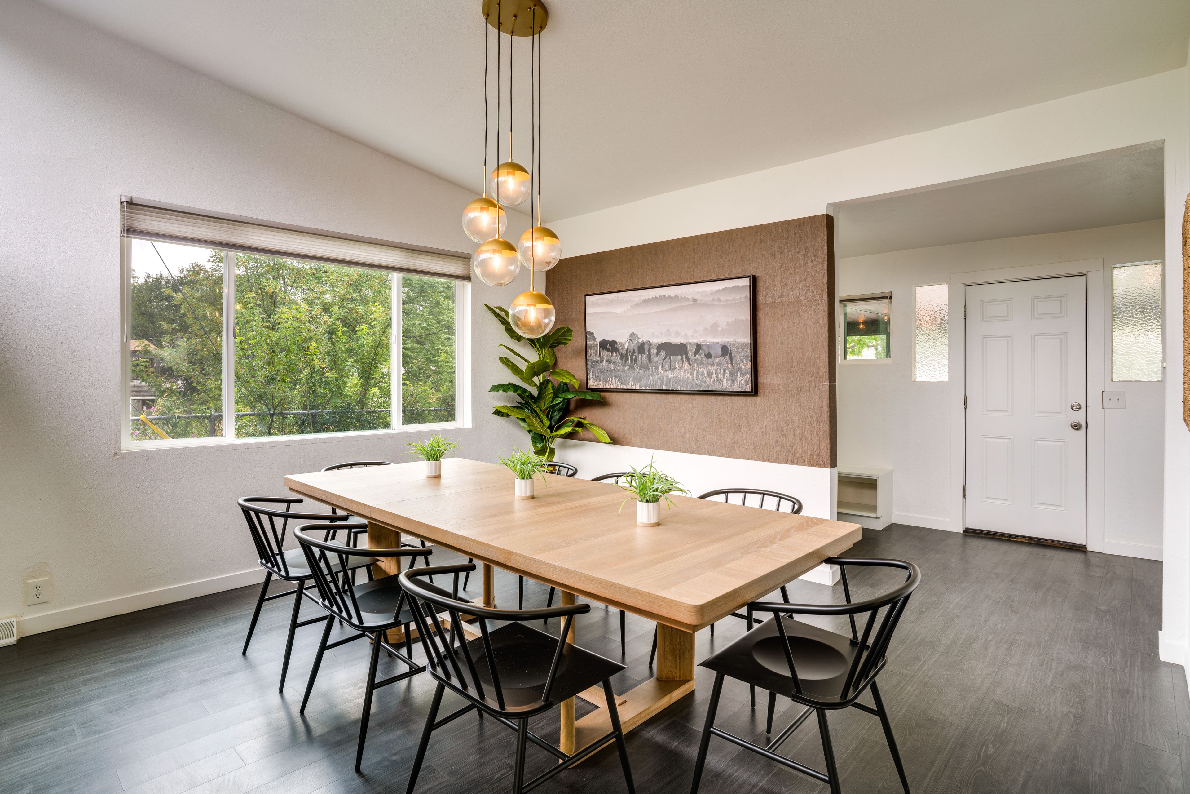 Dining Area | Main Level | Dishes & Flatware Provided