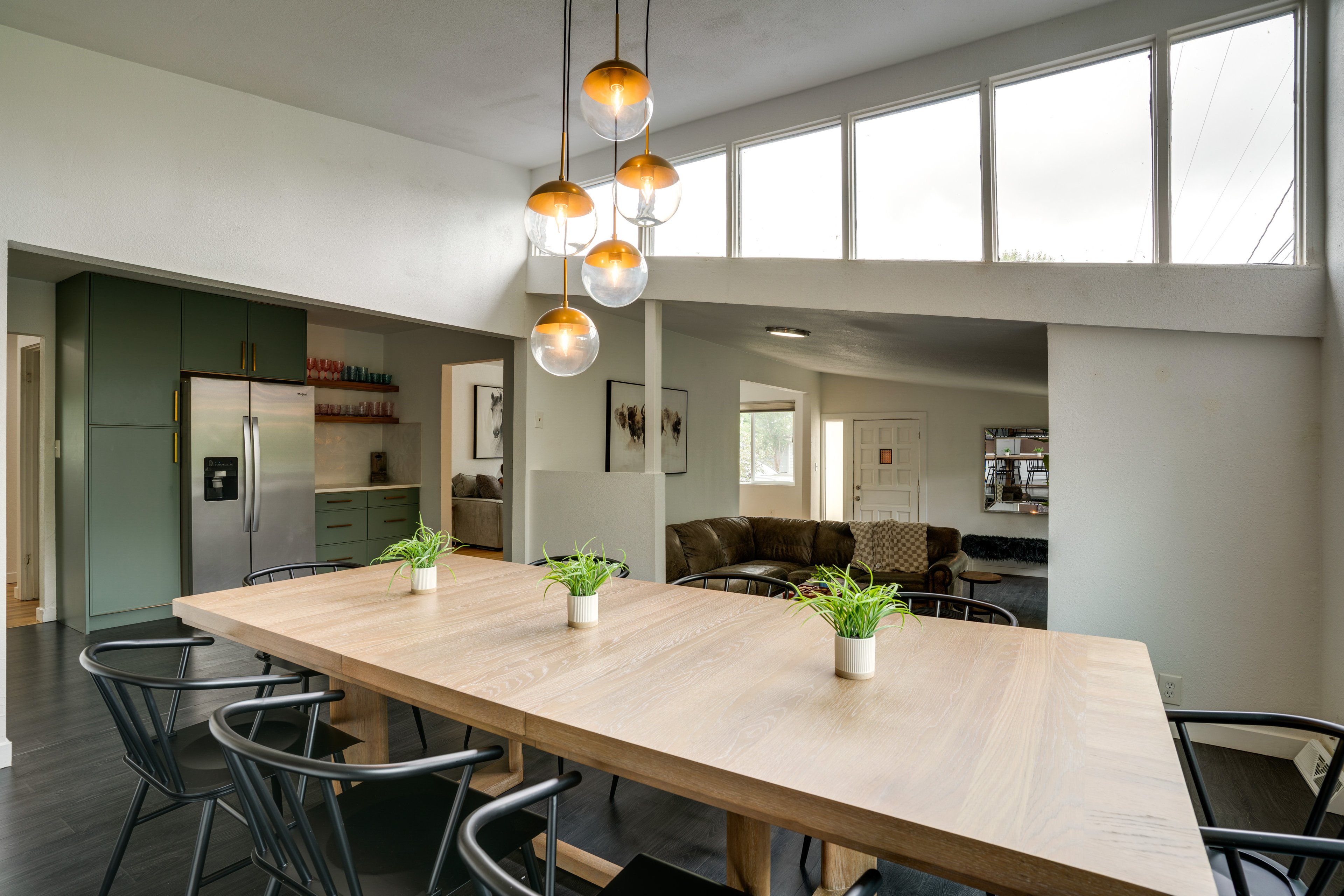 Interior | Open Floor Plan | Free WiFi