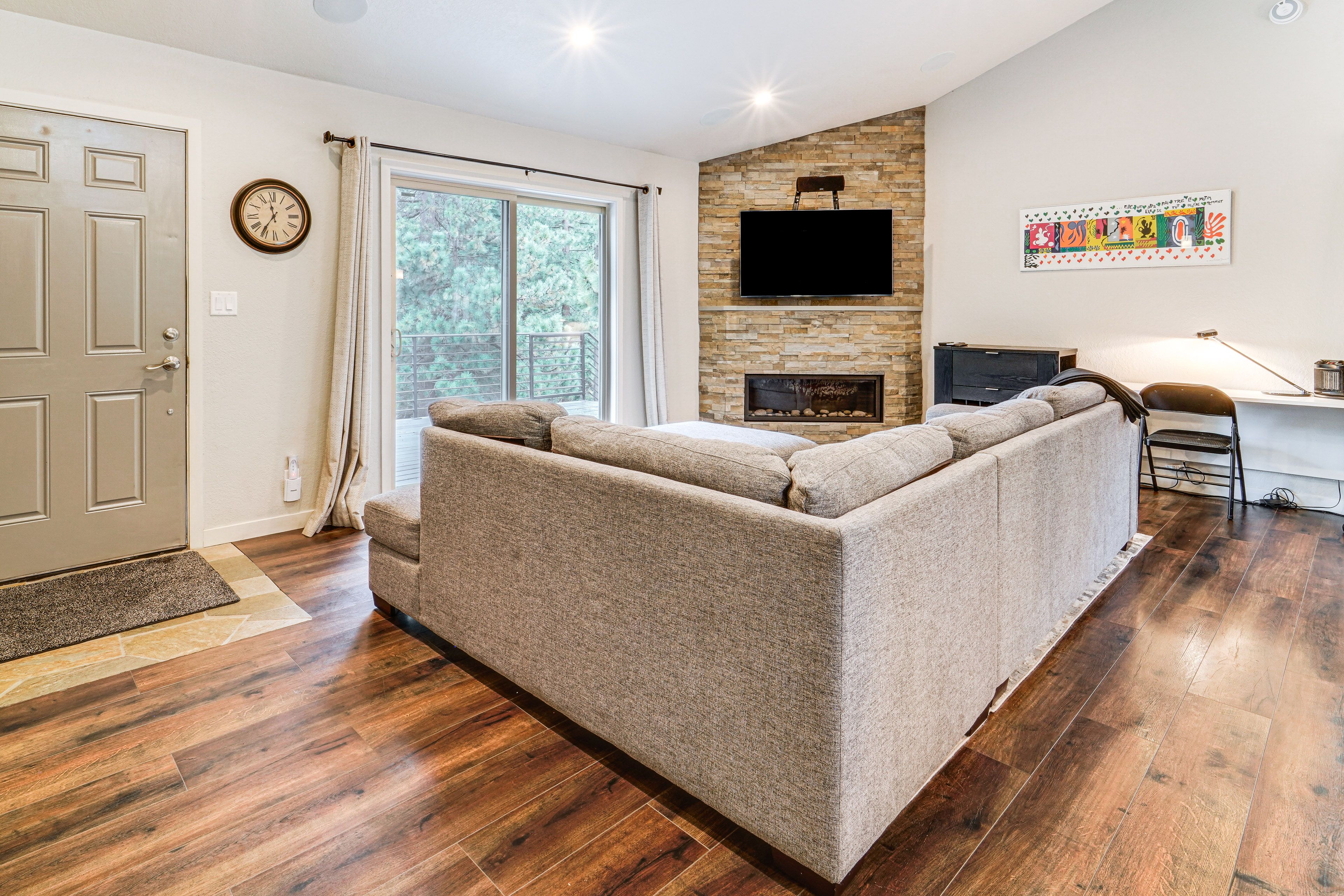 Living Room | Main Floor