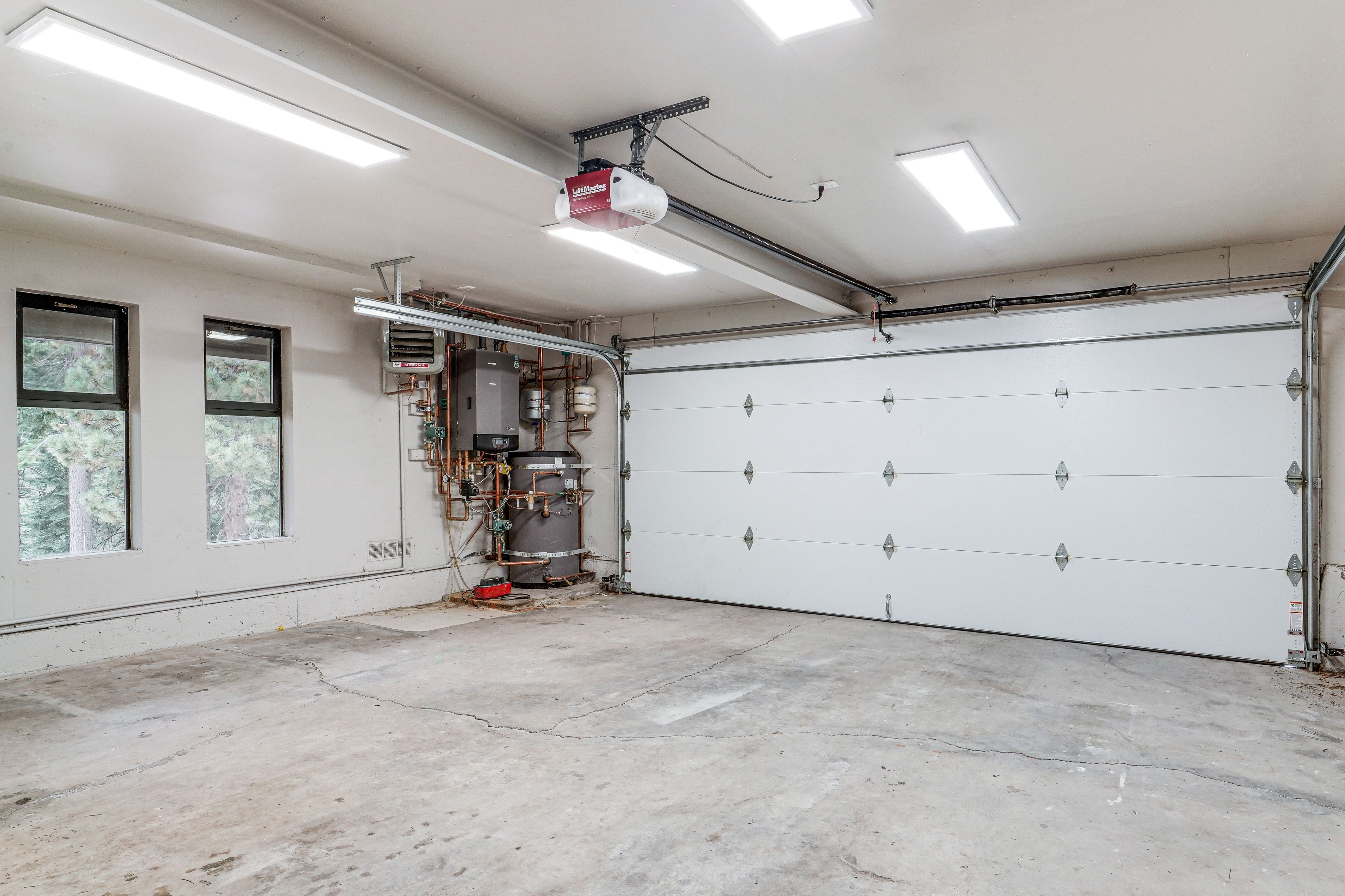 Garage | Parking (1 Vehicle)