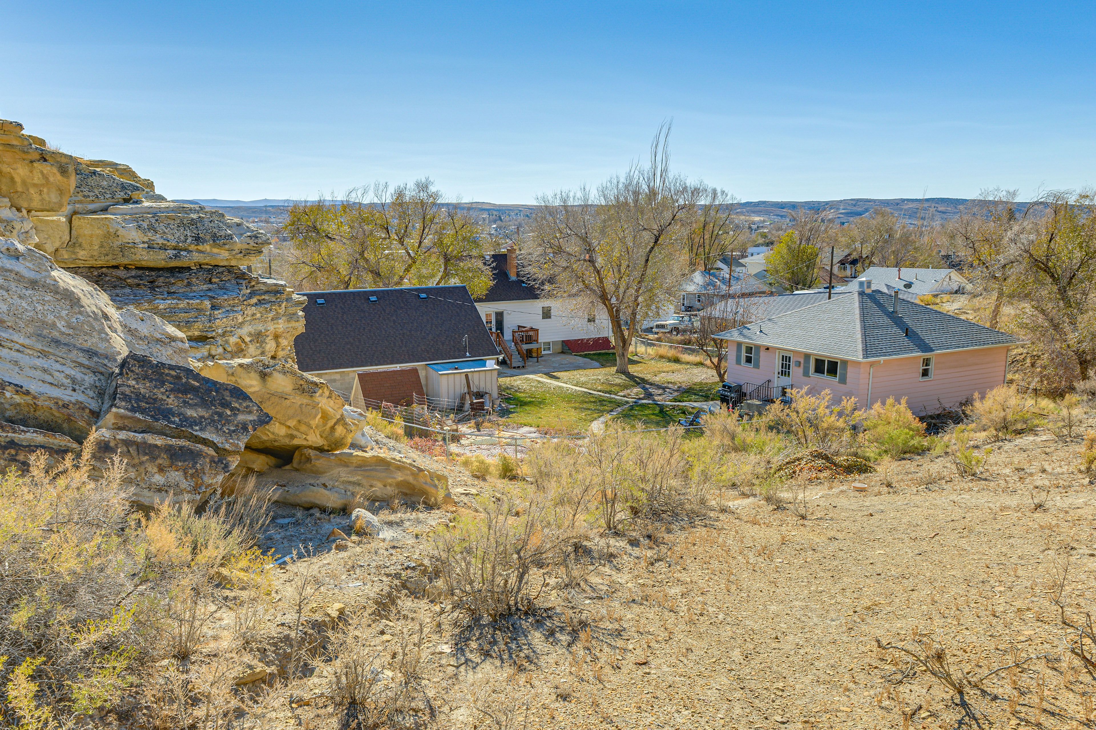 Property Surroundings | On-Site Trail Access