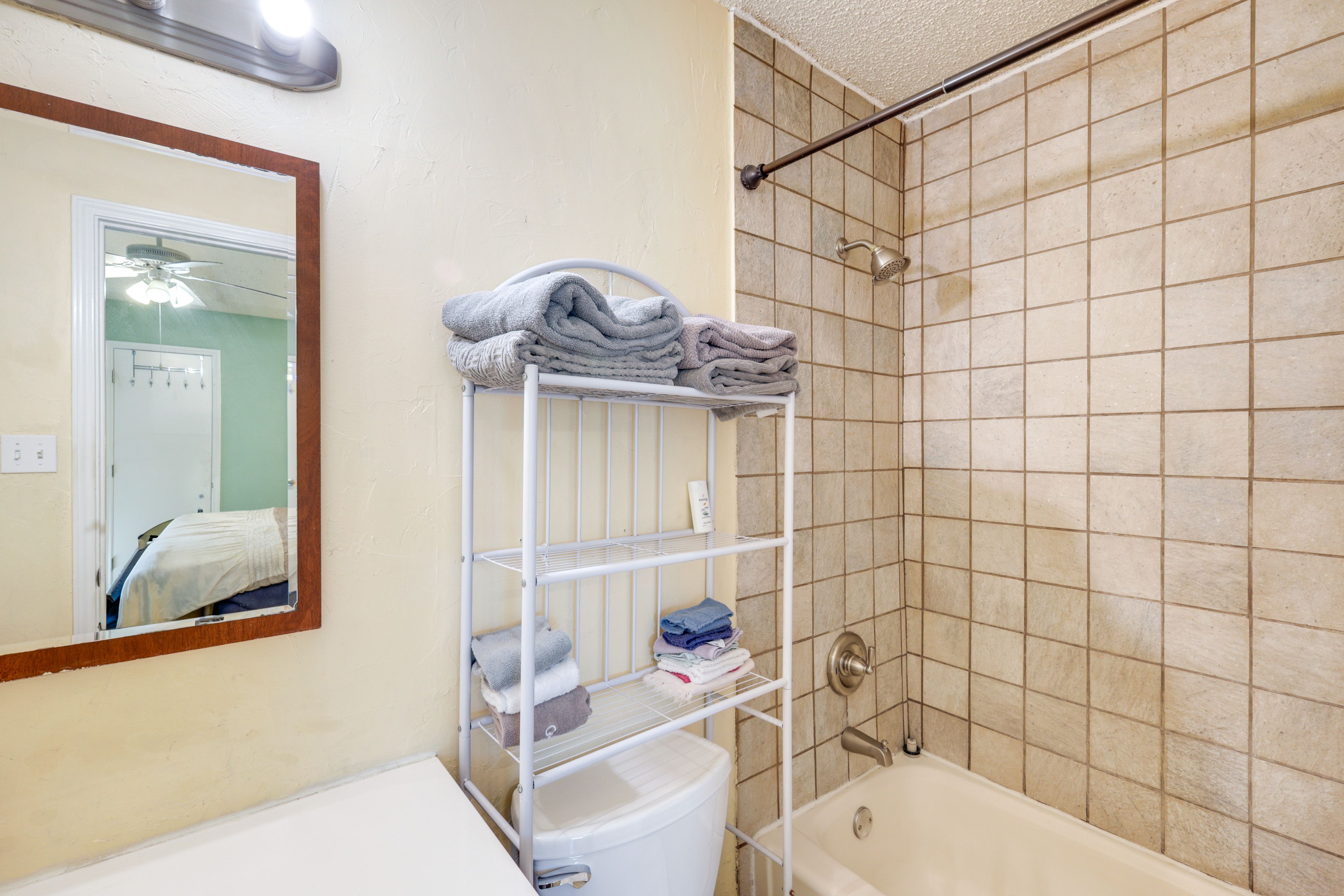 Bathroom | Towels Provided