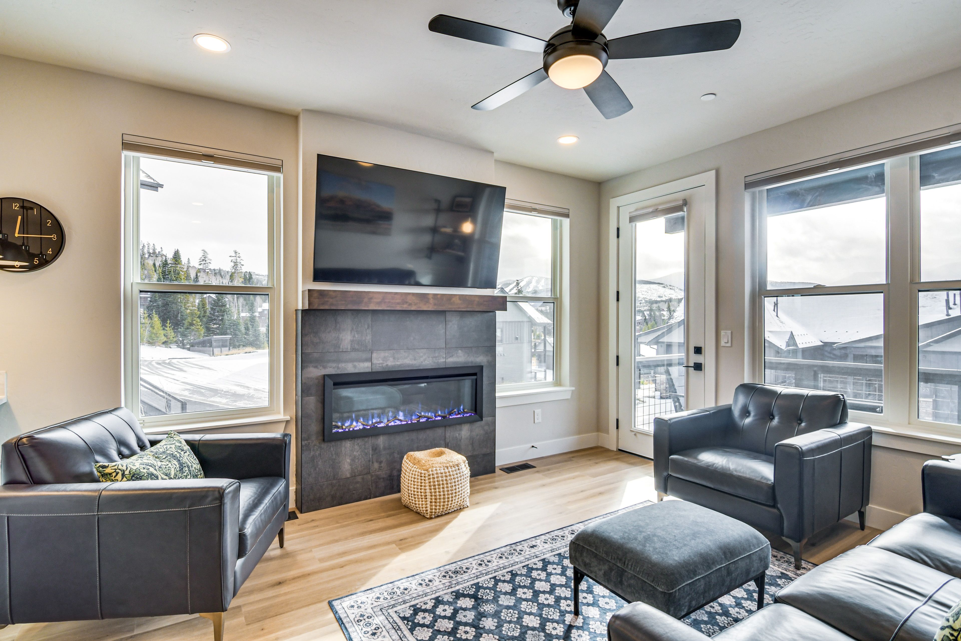 Living Room | Smart TV | Electric Fireplace