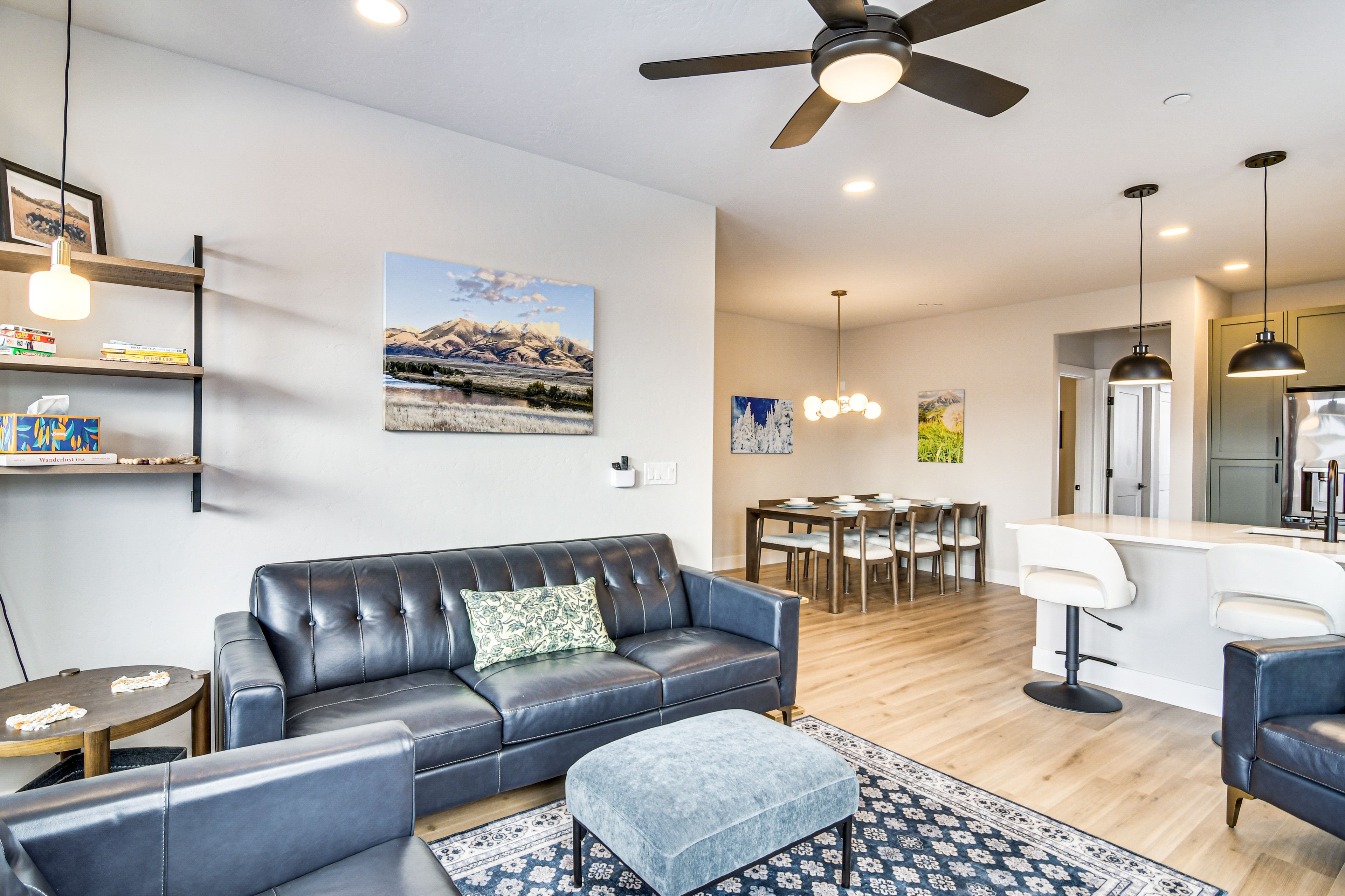 Living Room | 2nd Floor