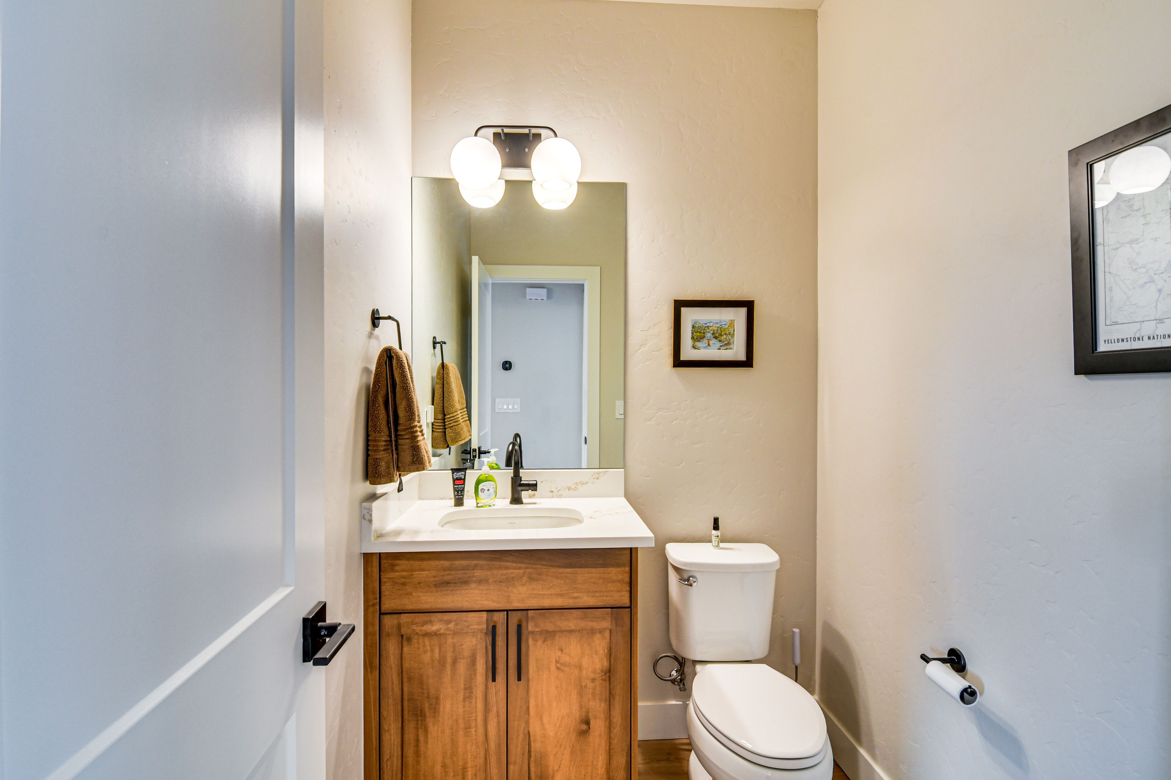 Half Bath | 2nd Floor