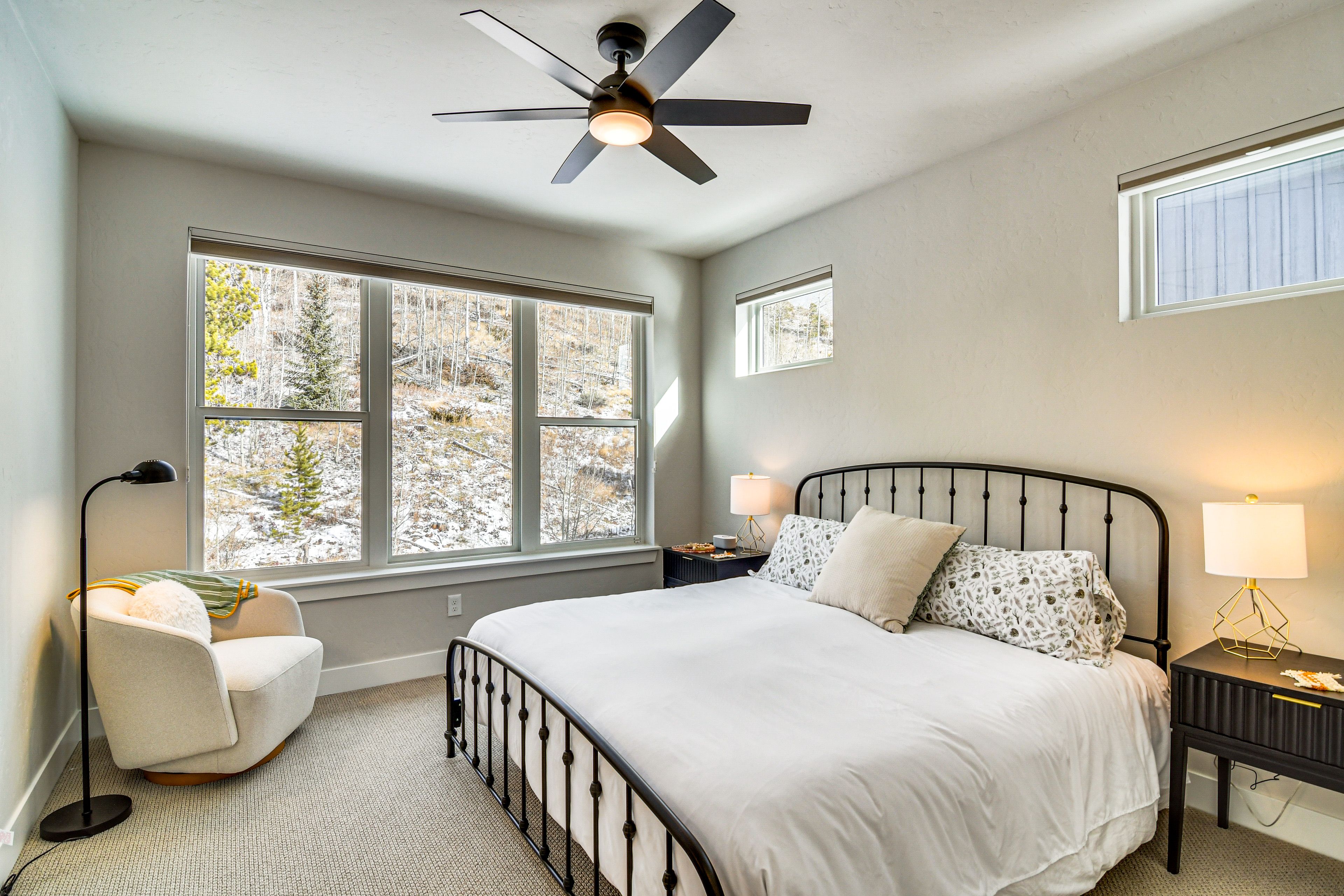 Bedroom 3 | King Bed | 3rd Floor