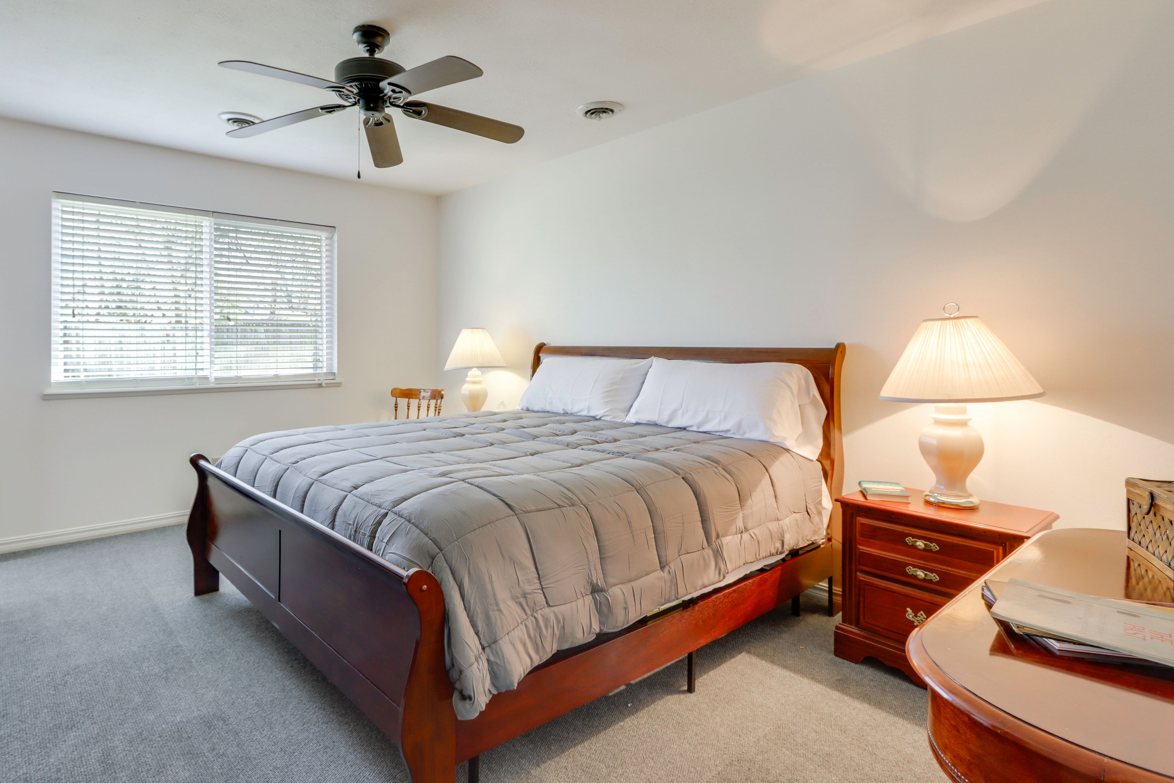 Bedroom 1 | King Bed