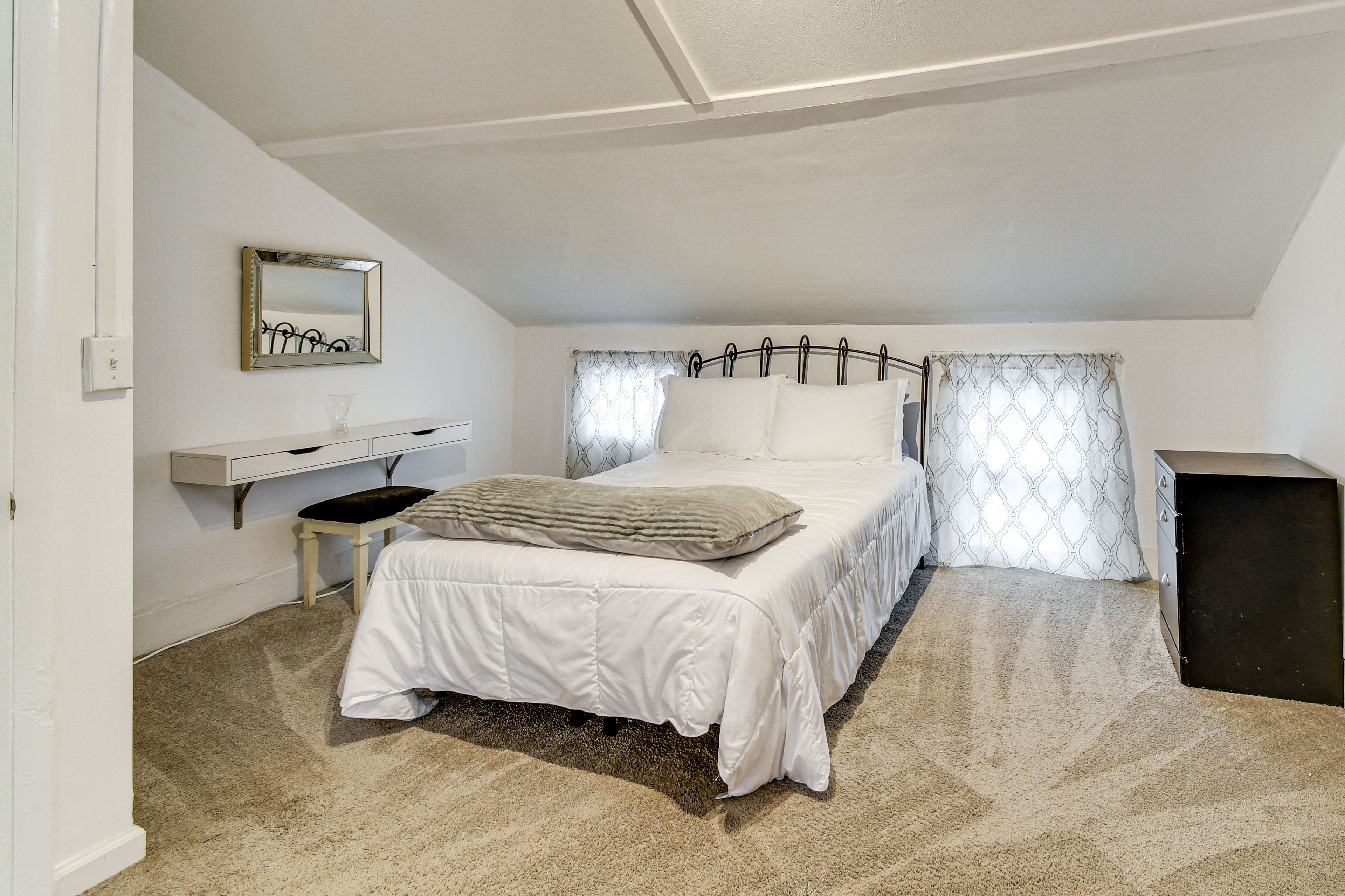 Bedroom 3 | Full Bed | 2nd Floor