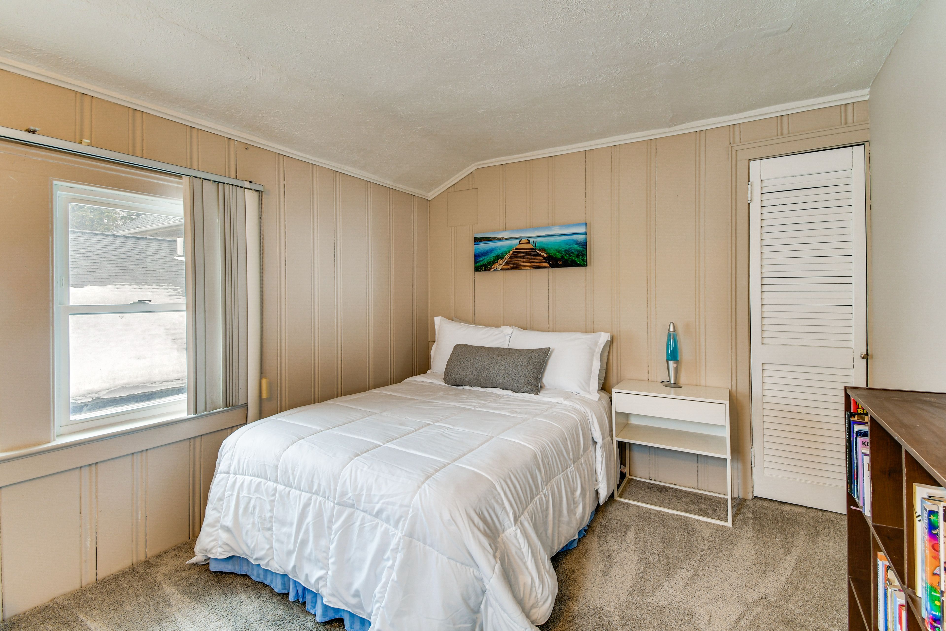 Bedroom 2 | Full Bed | 2nd Floor