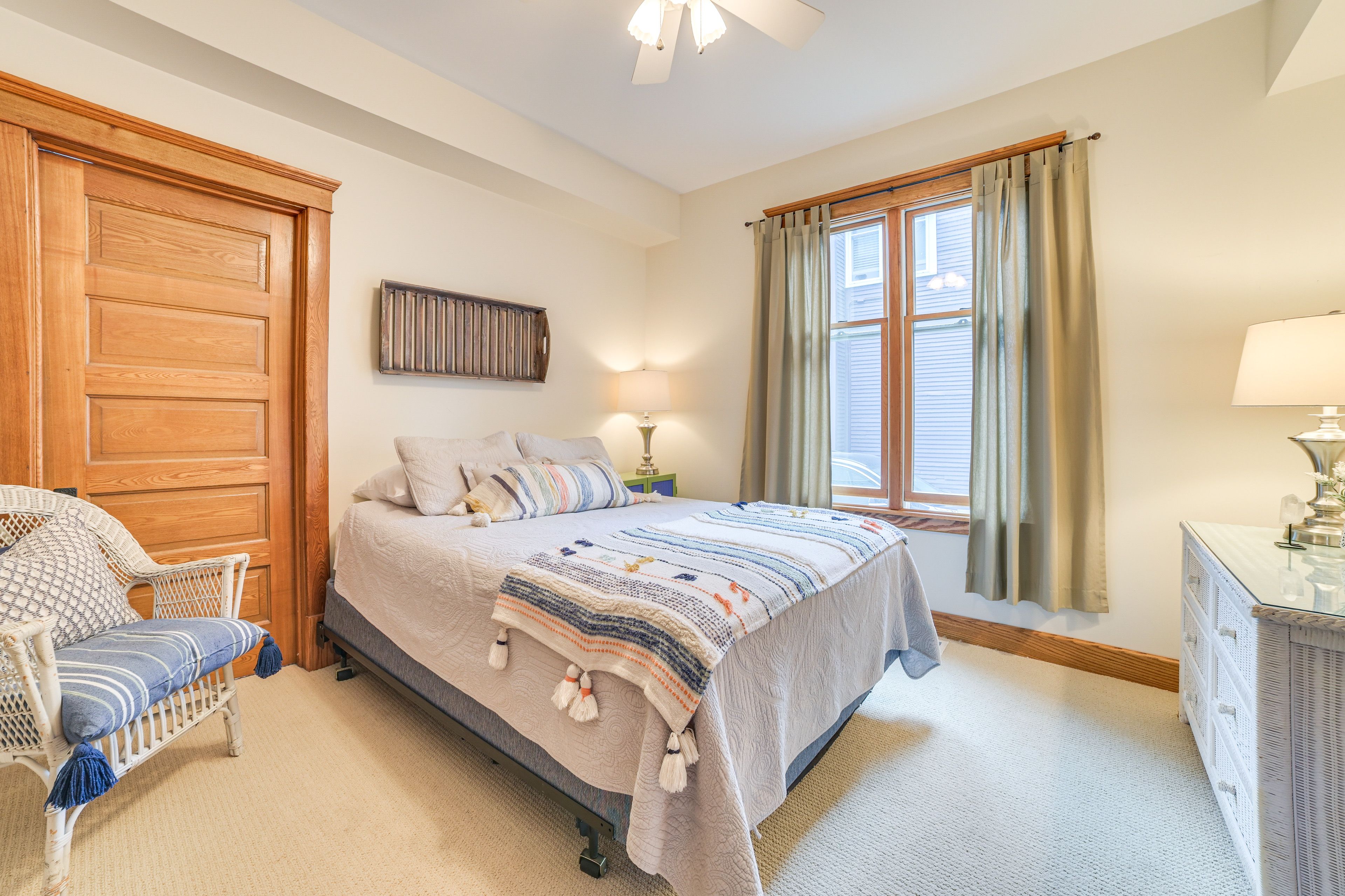 Bedroom 1 | Queen Bed | 1st Floor | Linens Provided