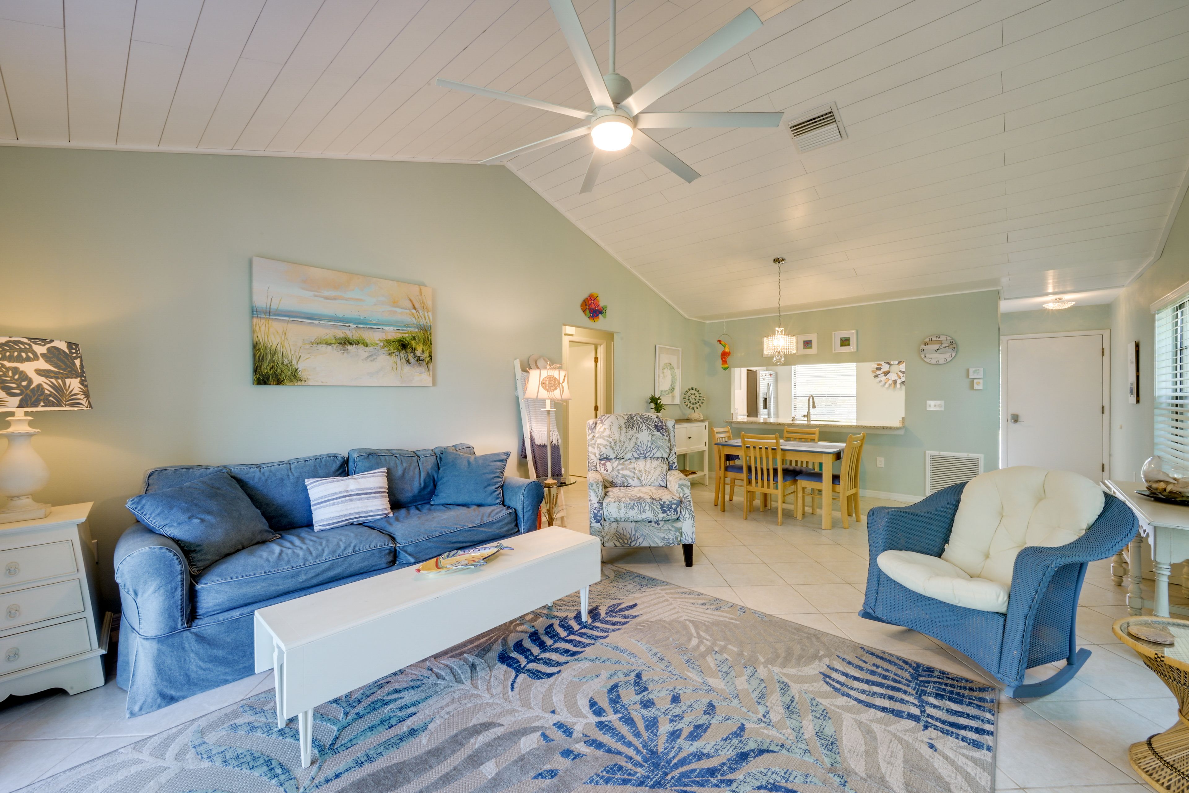 Living Room | Full Sleeper Sofa