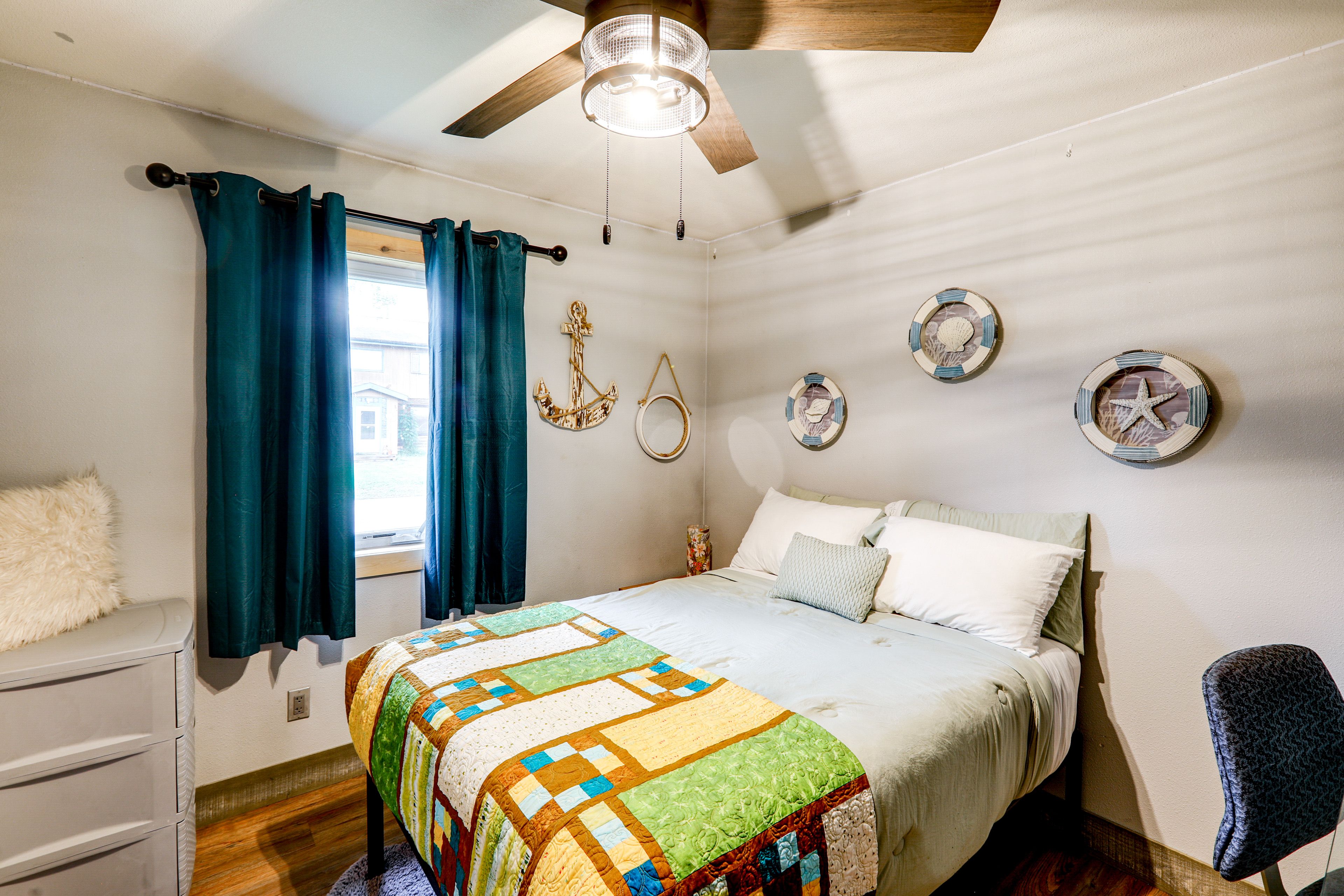 Bedroom 3 | Full Bed | Laptop-Friendly Workspace