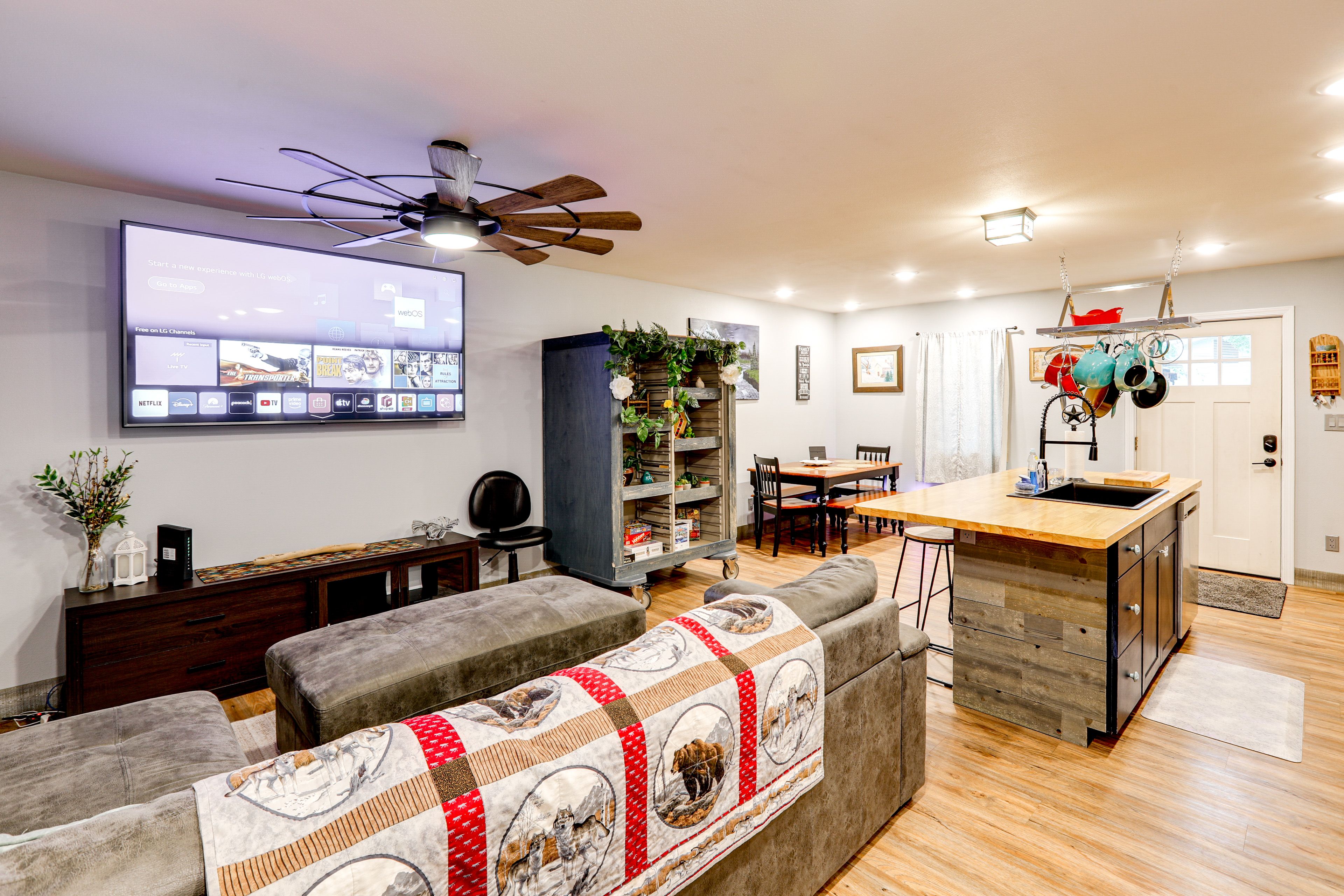 Fairbanks Vacation Rental | 3BR | 2BA | 1,180 Sq Ft | 3 Steps Required