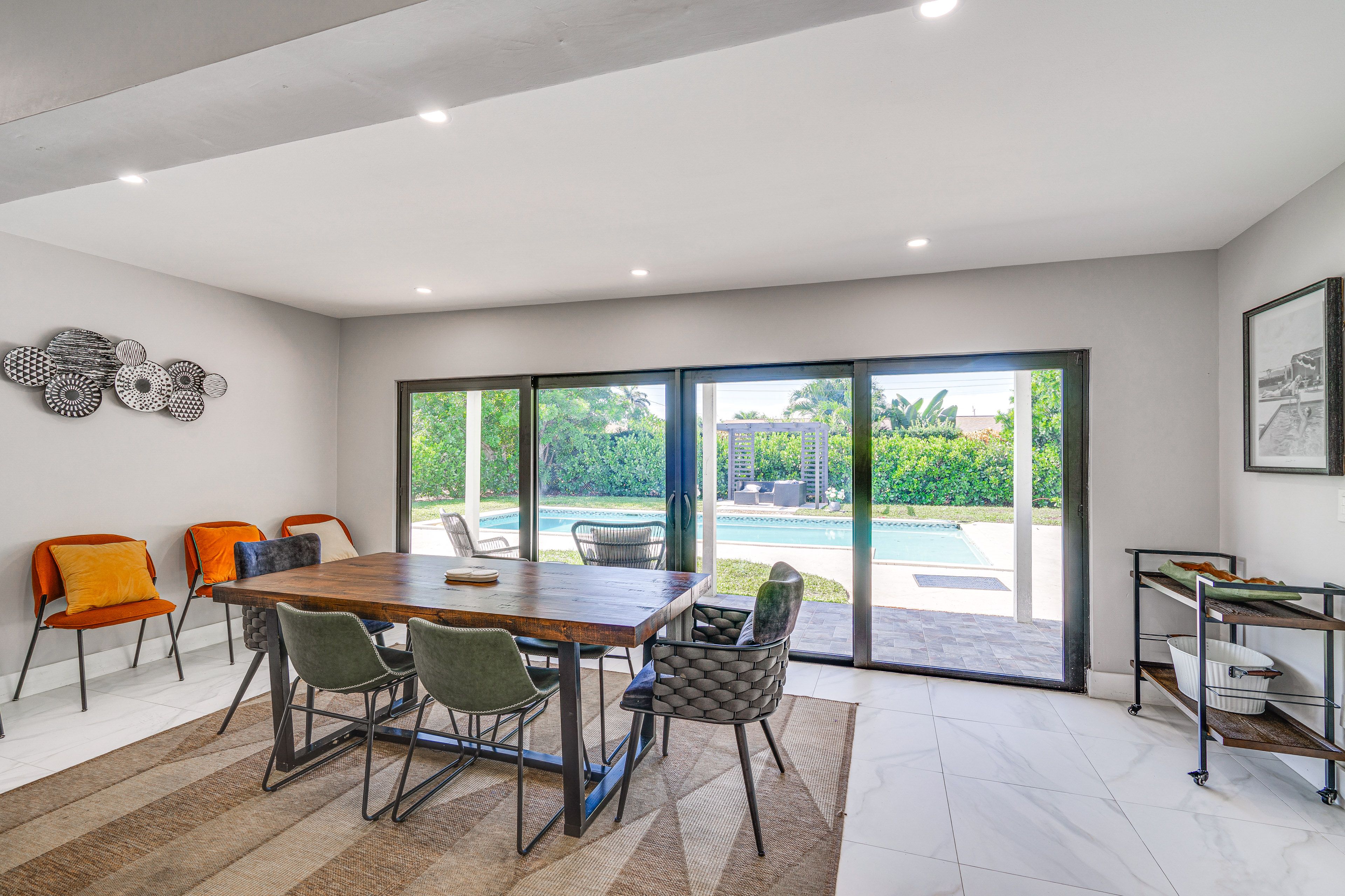 Dining Area | Dishware & Flatware