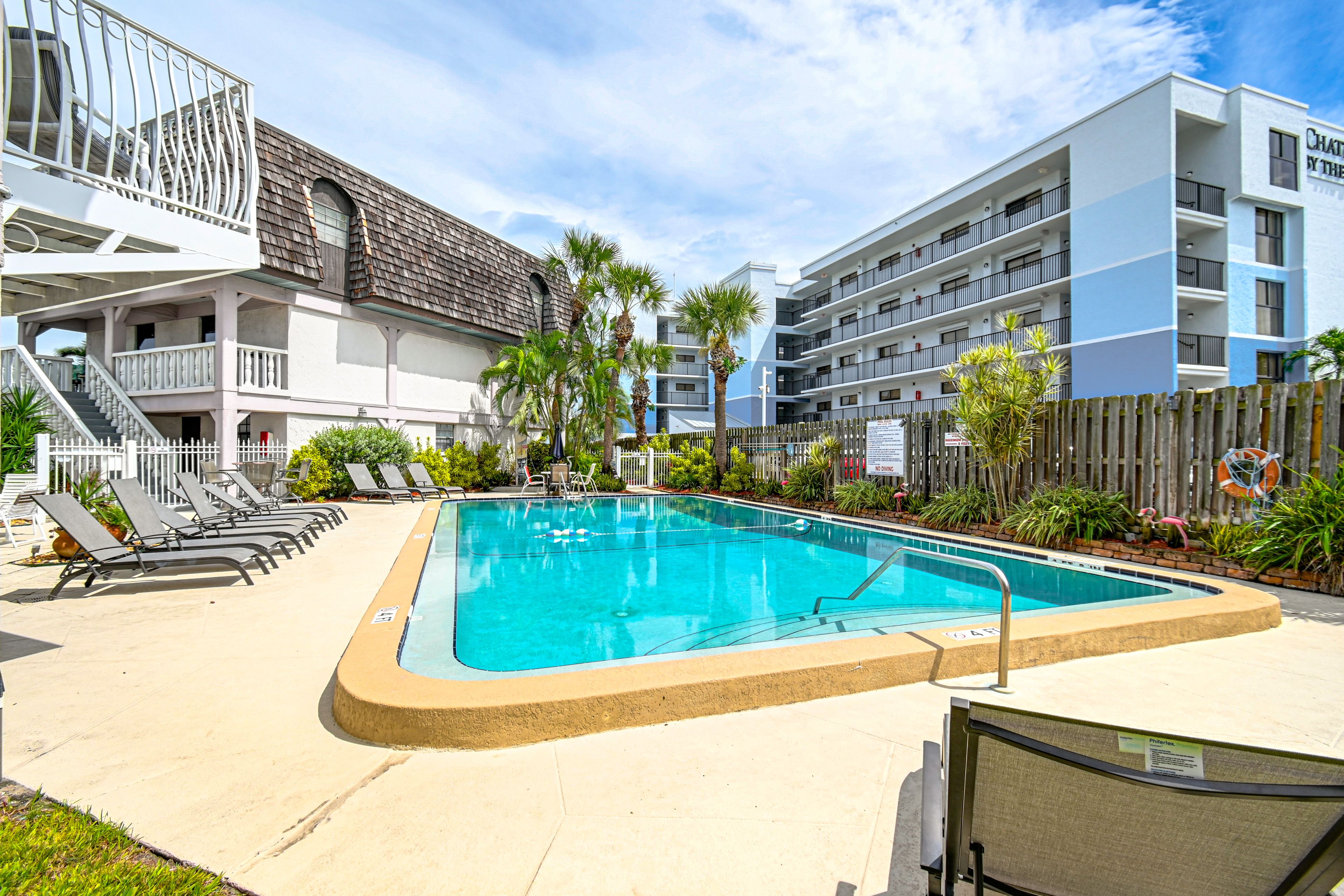 Ola Grande | Community Amenities | Outdoor Pool
