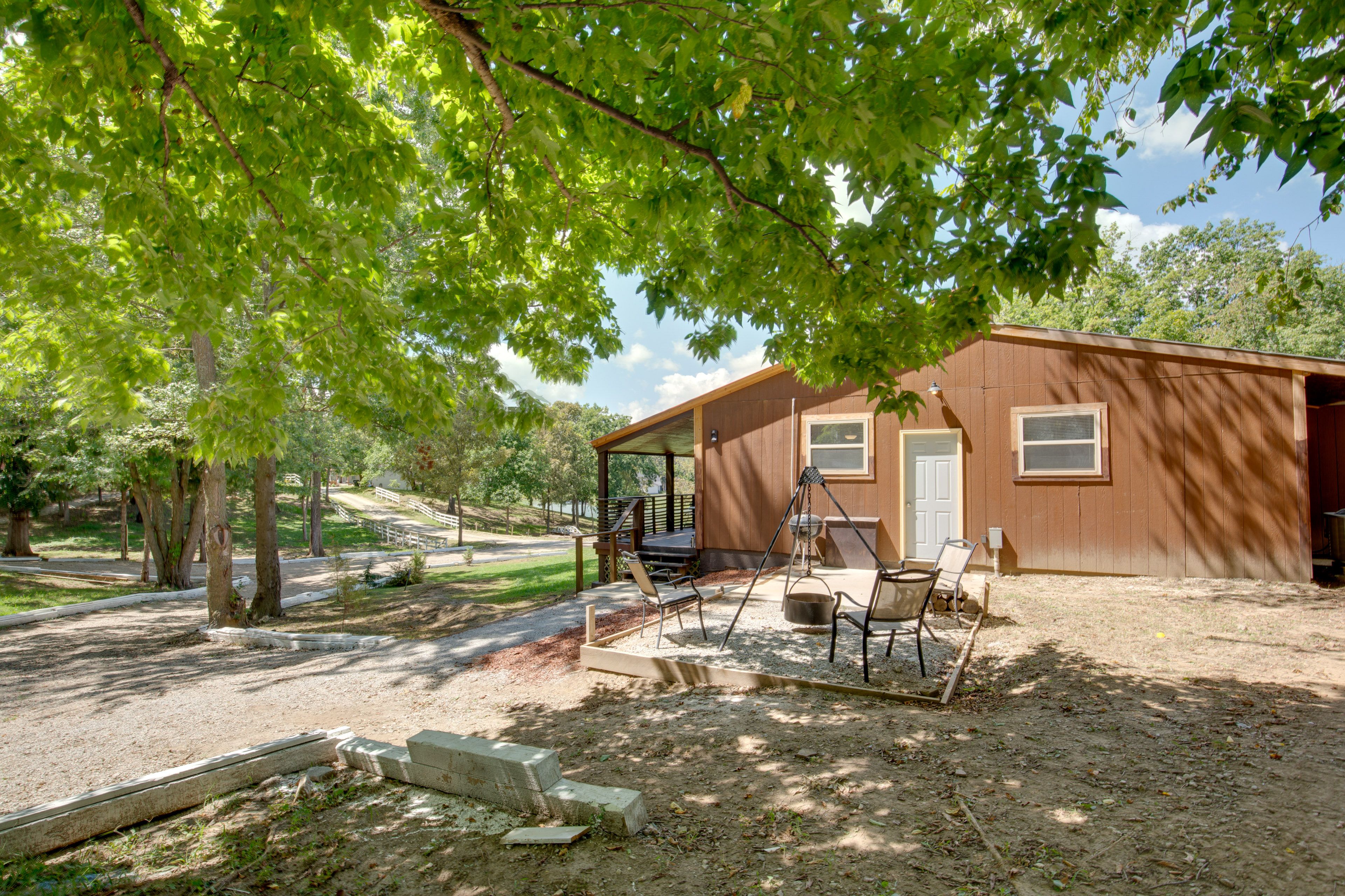 Fire Pit Area | Charcoal Grill