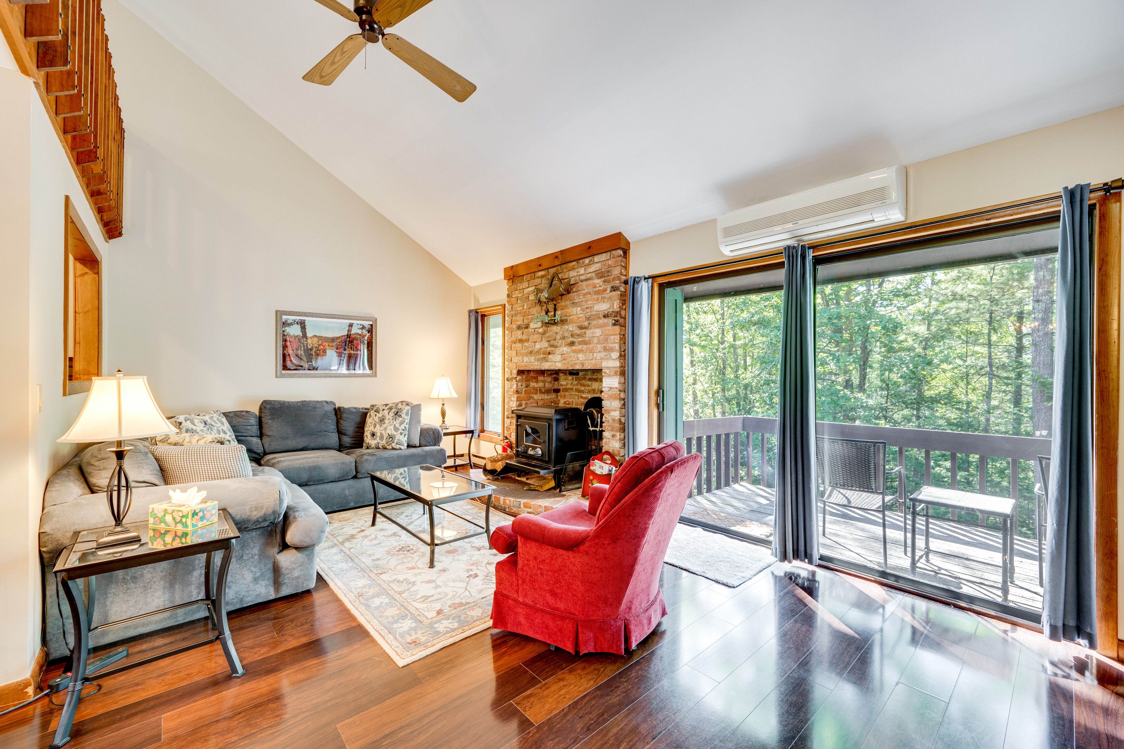 North Conway Vacation Rental | 3BR | 2.5BA | Steps Required | 2,500 Sq Ft