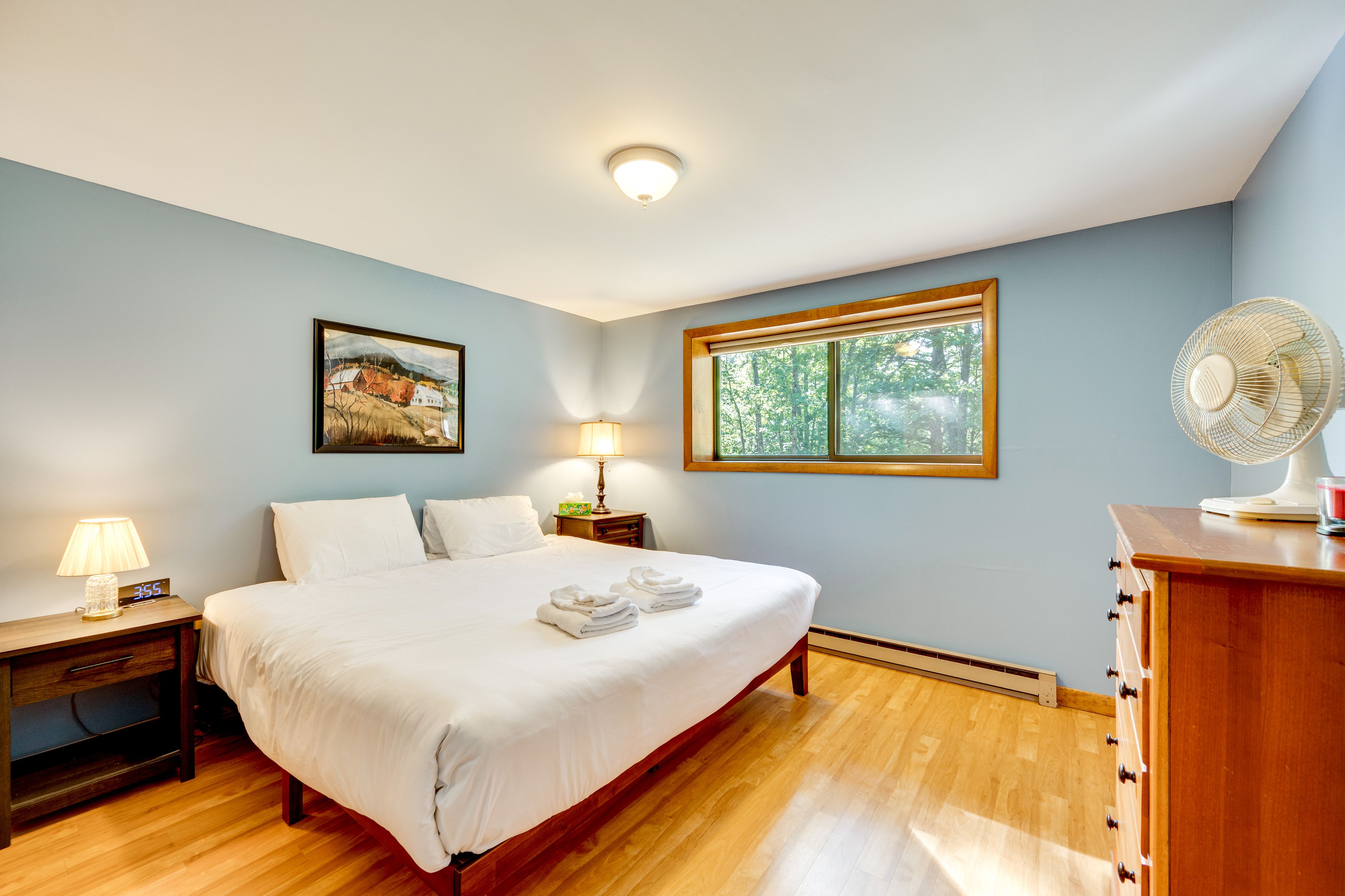 Bedroom 1 | Lower Level | King Bed | Linens Provided