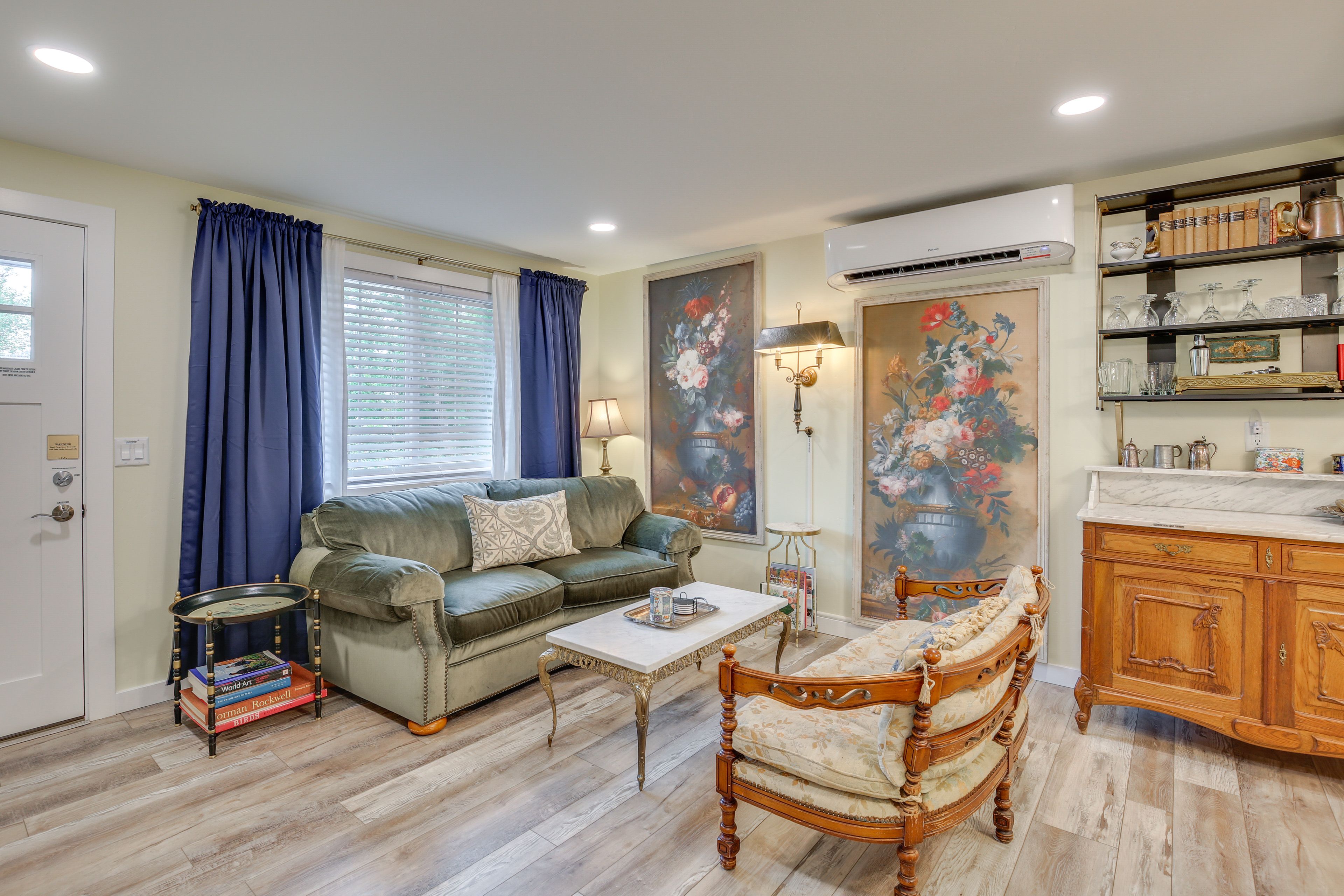 Living Room | Smart TV | Books