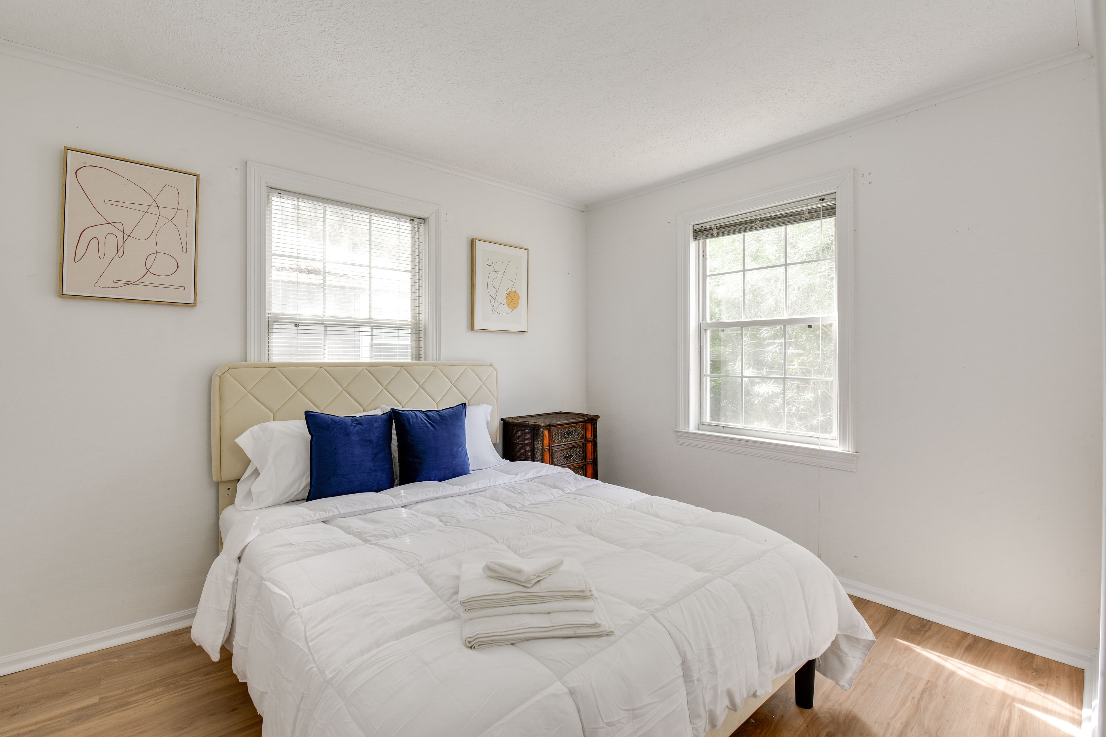 Bedroom 2 | Queen Bed