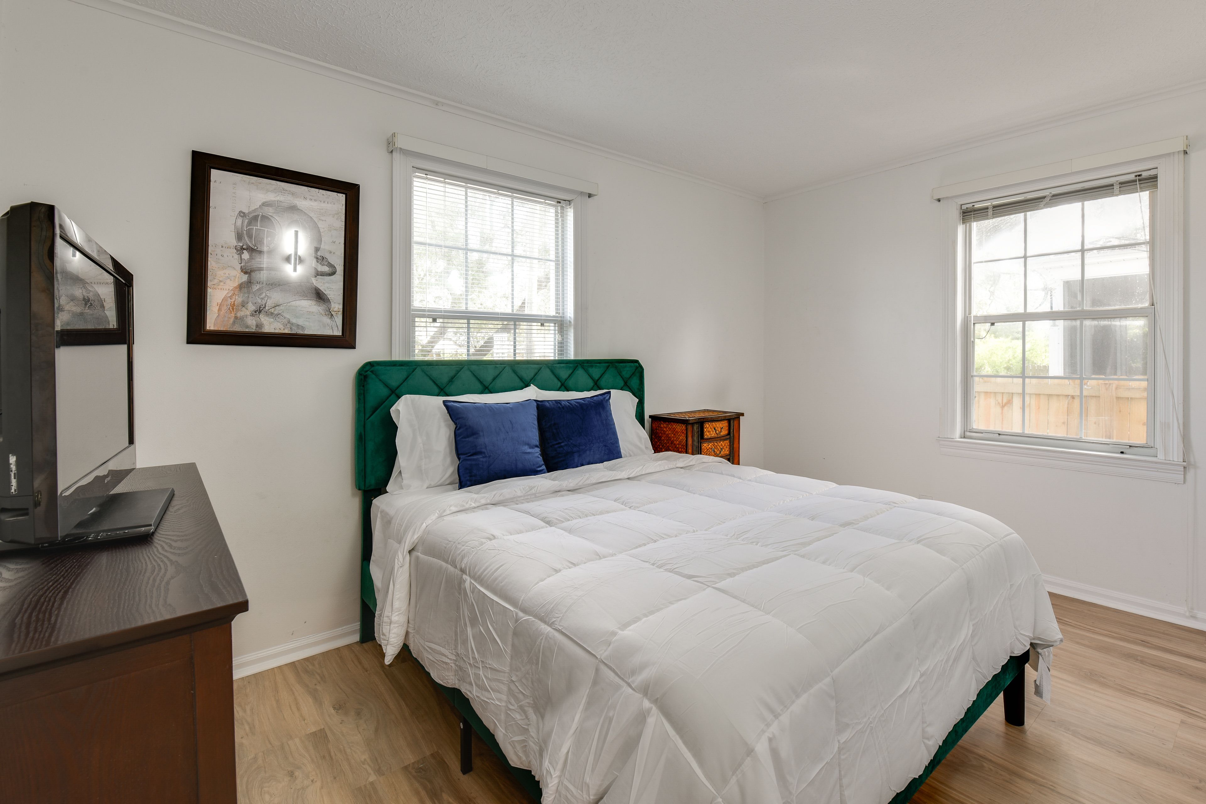 Bedroom 1 | Queen Bed | Linens Provided