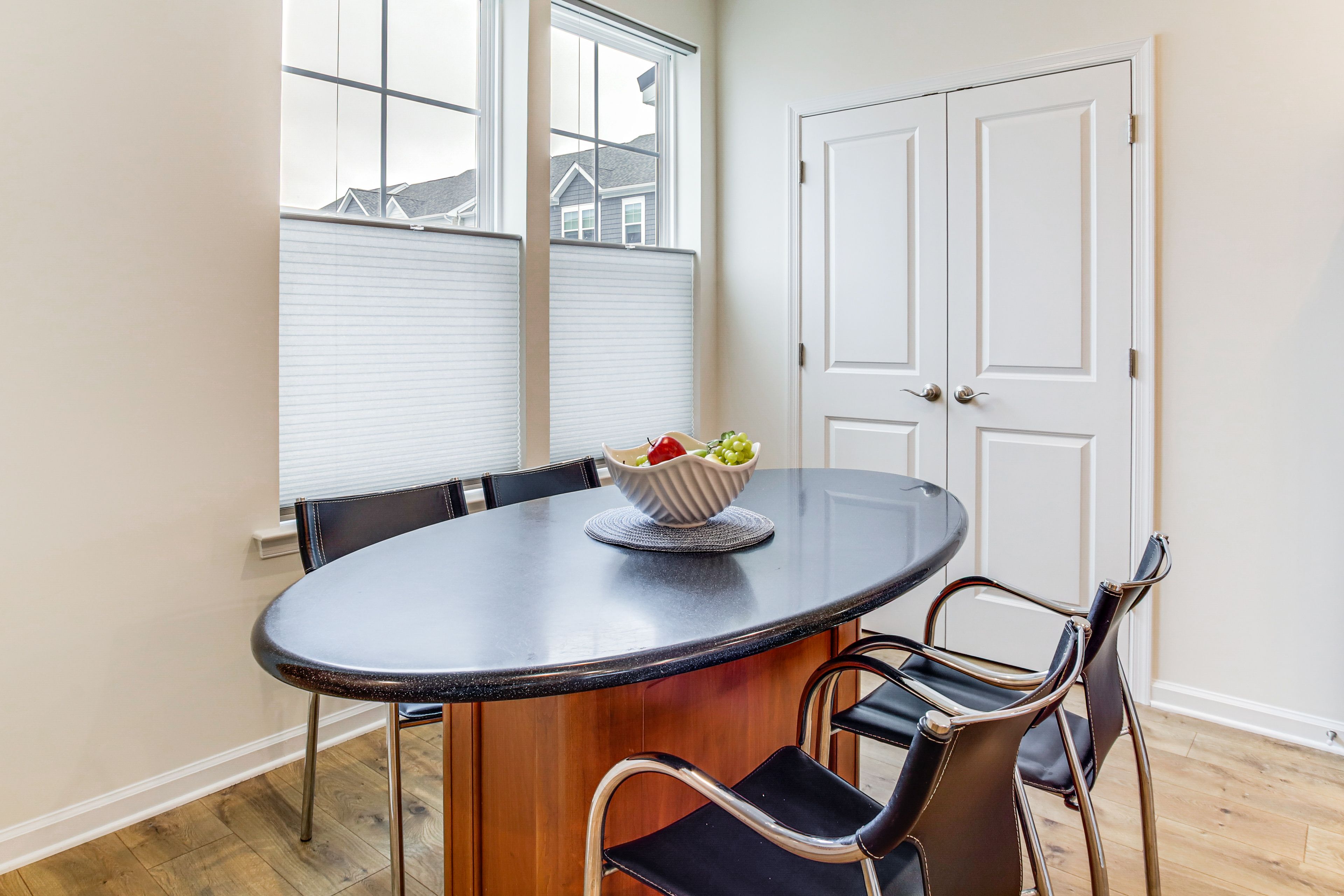 Dining Area | Dishware/Flatware Provided | 2nd Floor