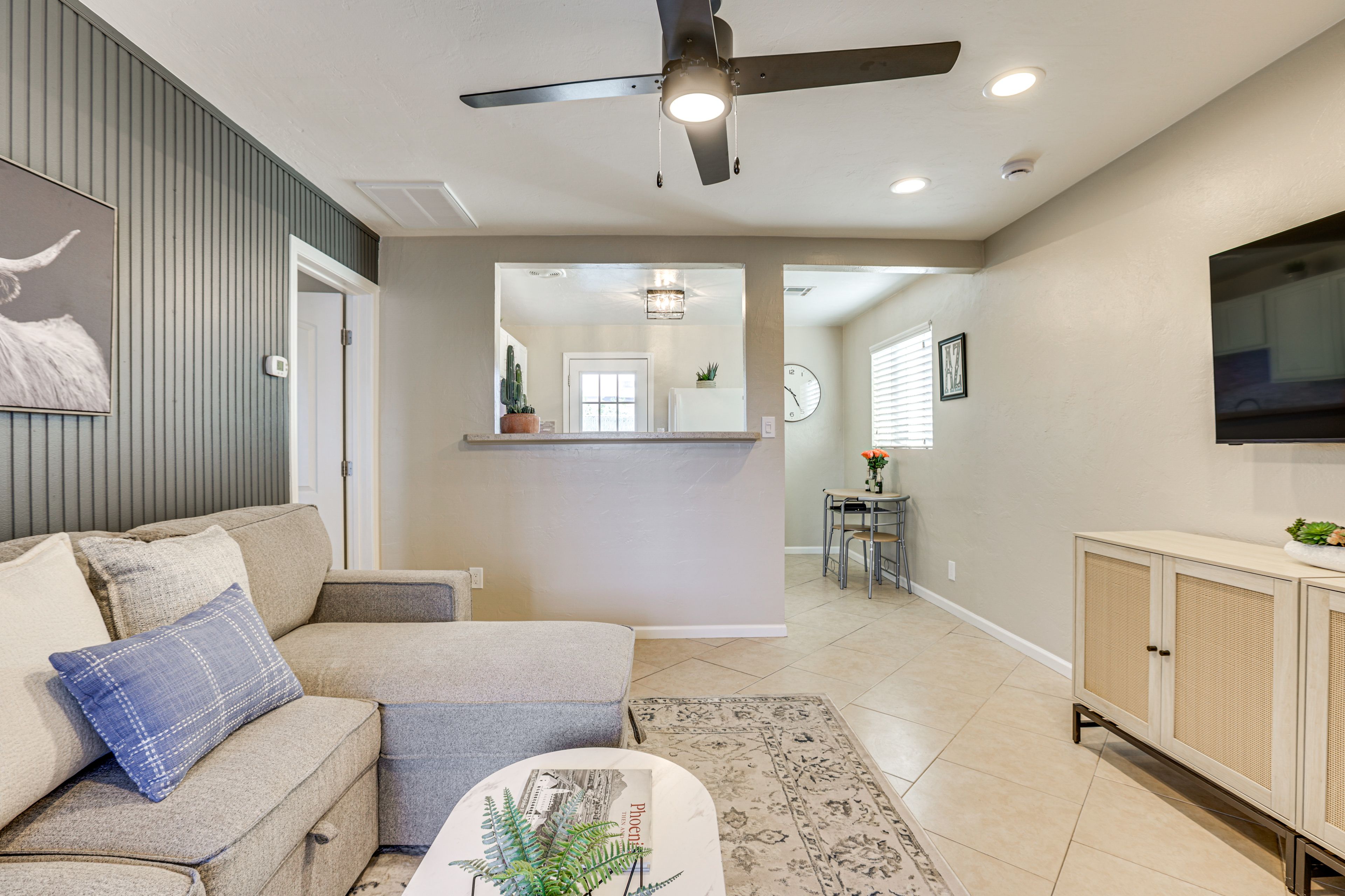 Interior | Open Floor Plan | Free WiFi