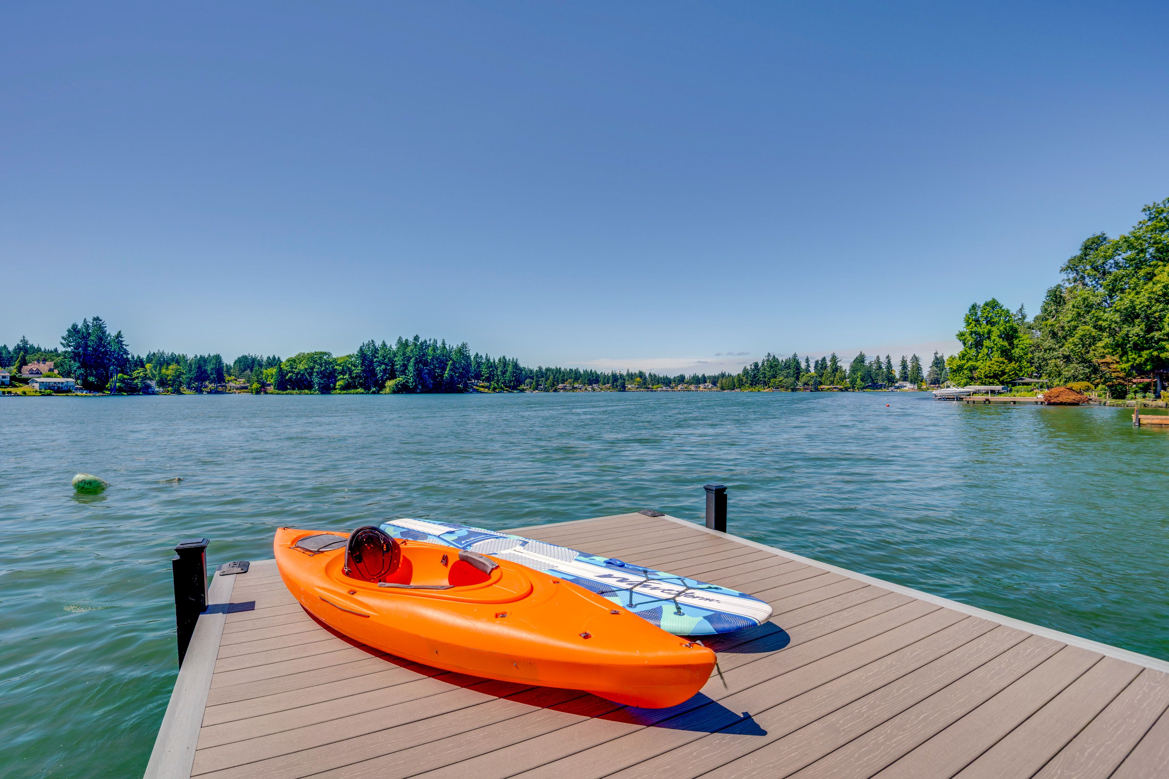 House Exterior | 2 Kayaks | Paddleboard