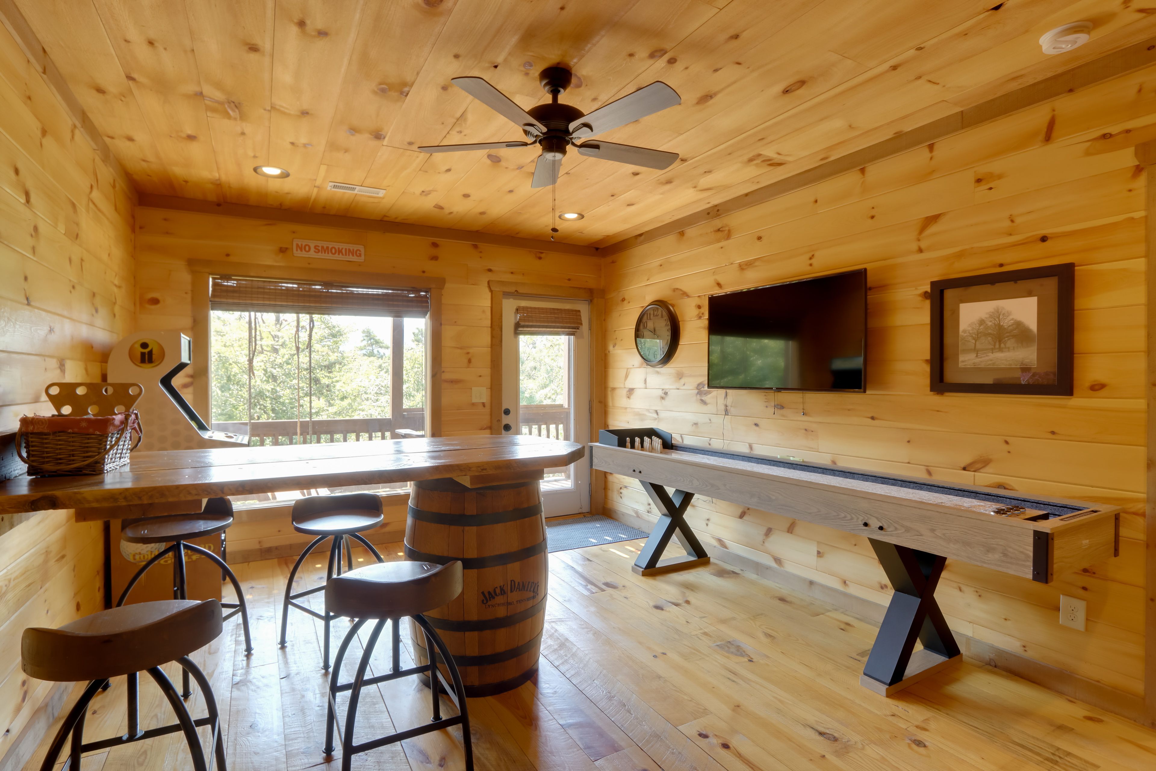 Game Room | Arcade Console | Shuffleboard